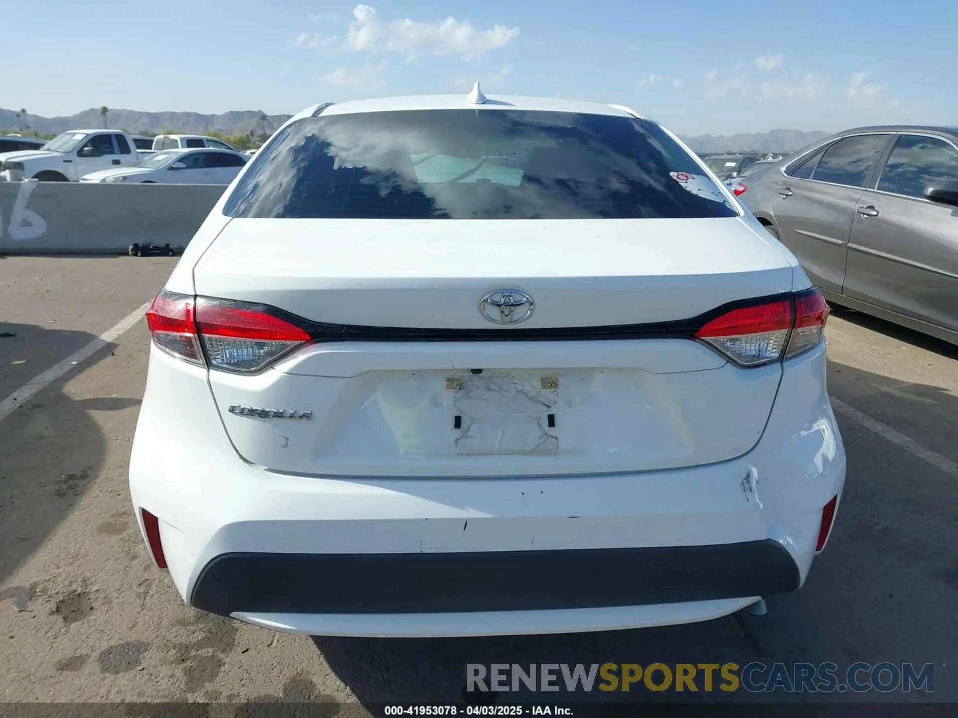 16 fotografías del automóvil dañado 5YFEPRAE4LP129949 TOYOTA COROLLA 2020