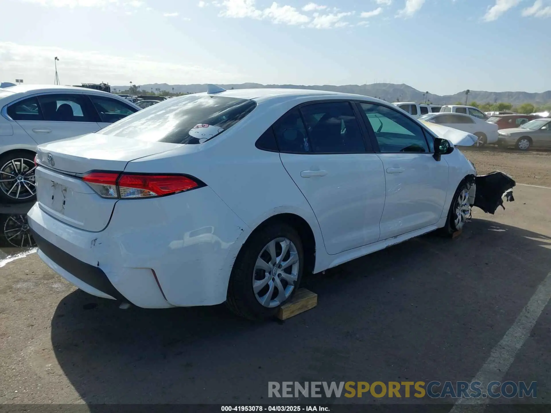 4 fotografías del automóvil dañado 5YFEPRAE4LP129949 TOYOTA COROLLA 2020