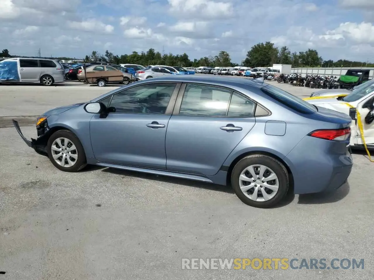 2 fotografías del automóvil dañado 5YFEPRAE4LP136075 TOYOTA COROLLA 2020