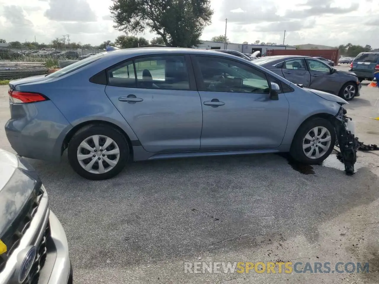 3 fotografías del automóvil dañado 5YFEPRAE4LP136075 TOYOTA COROLLA 2020
