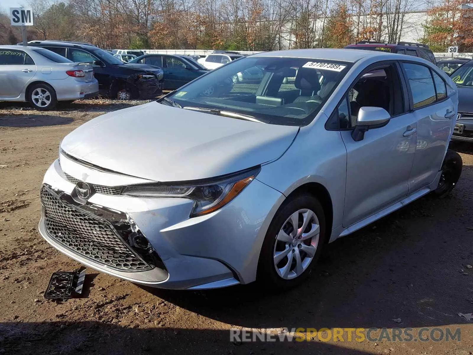 2 fotografías del automóvil dañado 5YFEPRAE5LP035708 TOYOTA COROLLA 2020
