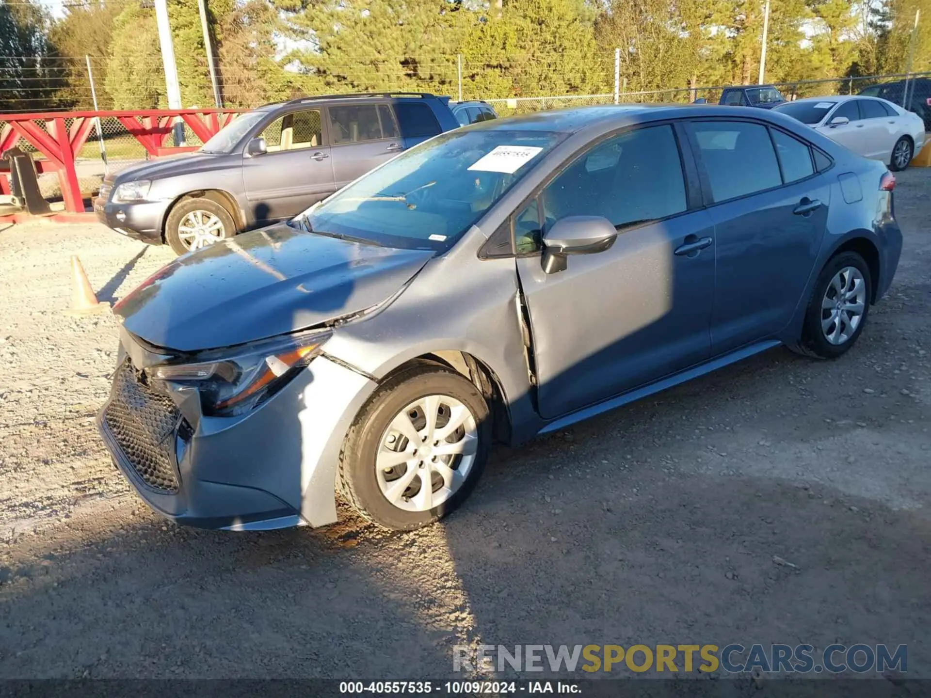 2 fotografías del automóvil dañado 5YFEPRAE5LP040892 TOYOTA COROLLA 2020