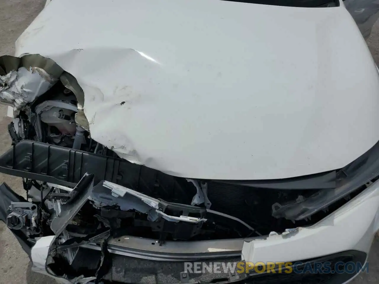 11 fotografías del automóvil dañado 5YFEPRAE5LP053528 TOYOTA COROLLA 2020