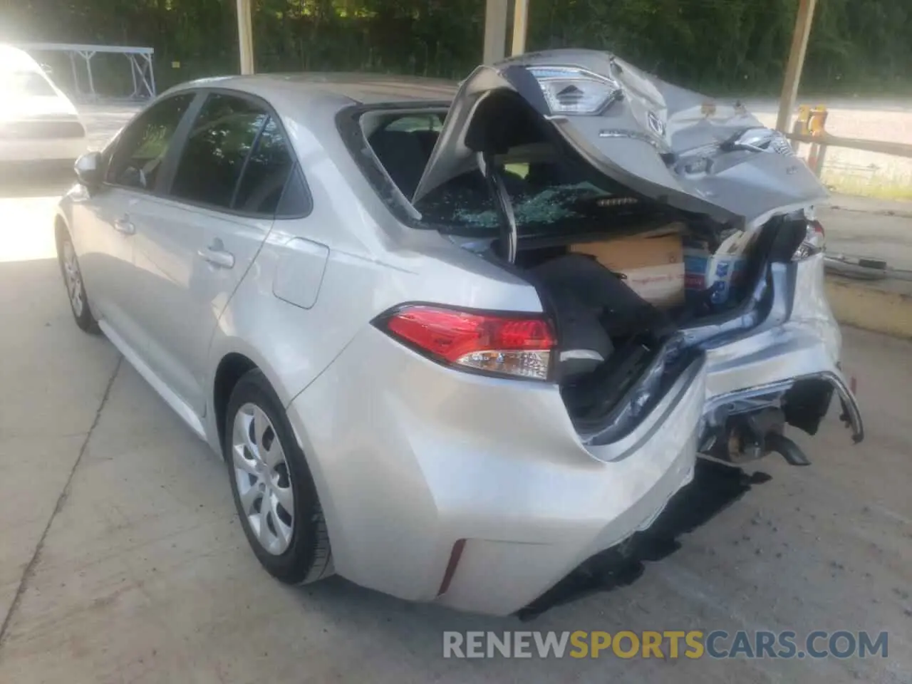 3 fotografías del automóvil dañado 5YFEPRAE5LP068014 TOYOTA COROLLA 2020