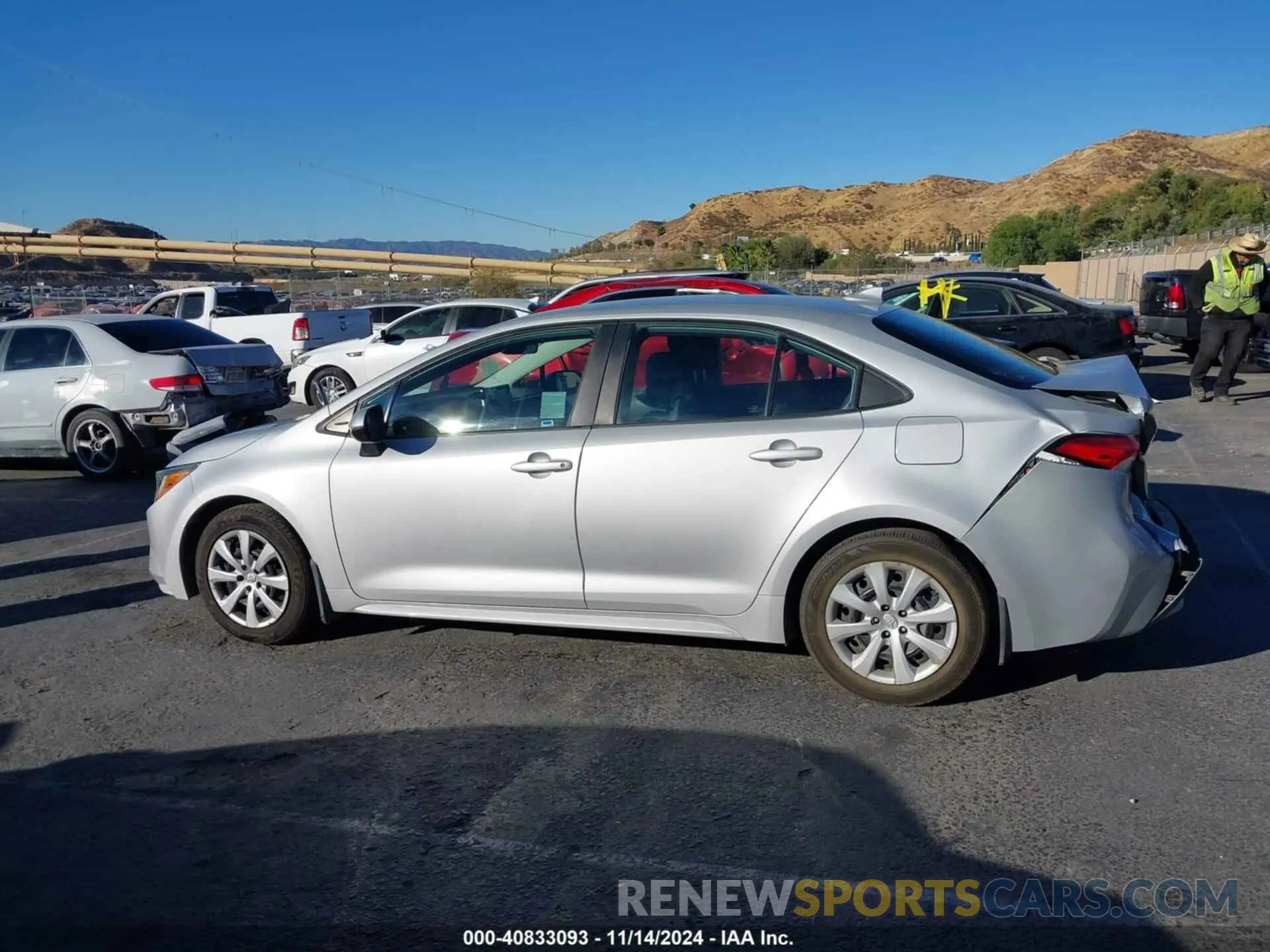 14 fotografías del automóvil dañado 5YFEPRAE5LP069714 TOYOTA COROLLA 2020