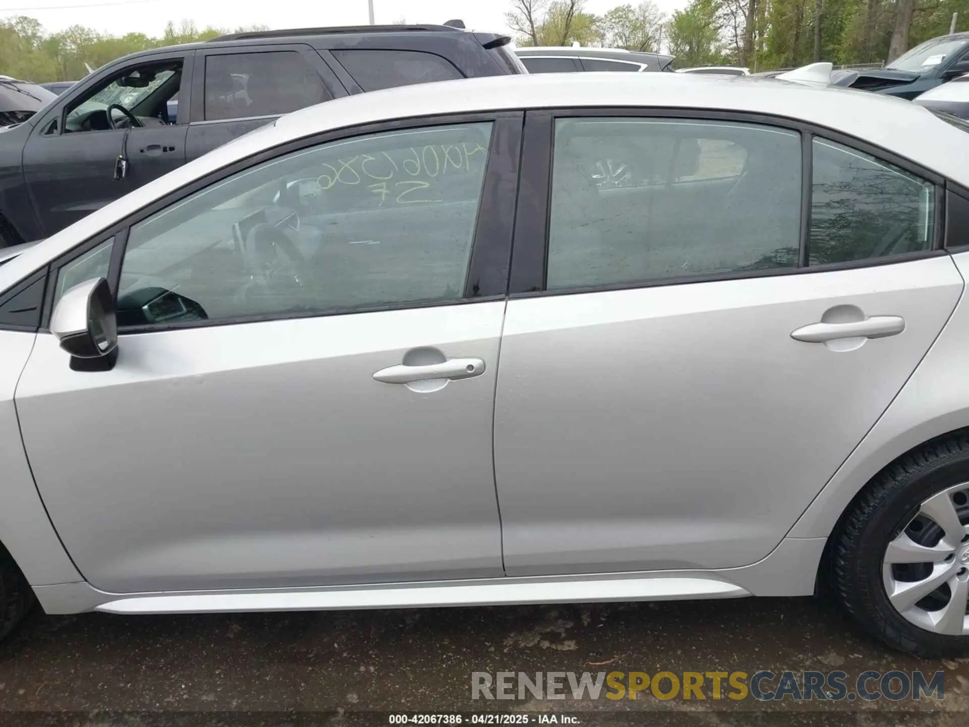 15 fotografías del automóvil dañado 5YFEPRAE5LP070006 TOYOTA COROLLA 2020