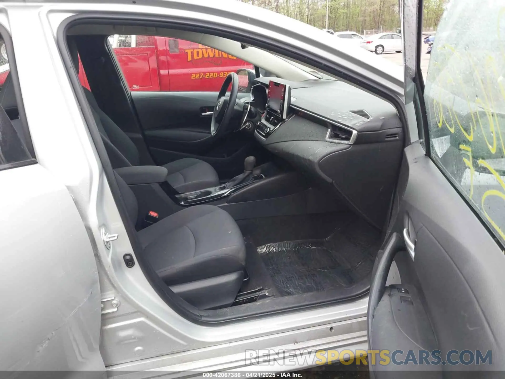 5 fotografías del automóvil dañado 5YFEPRAE5LP070006 TOYOTA COROLLA 2020