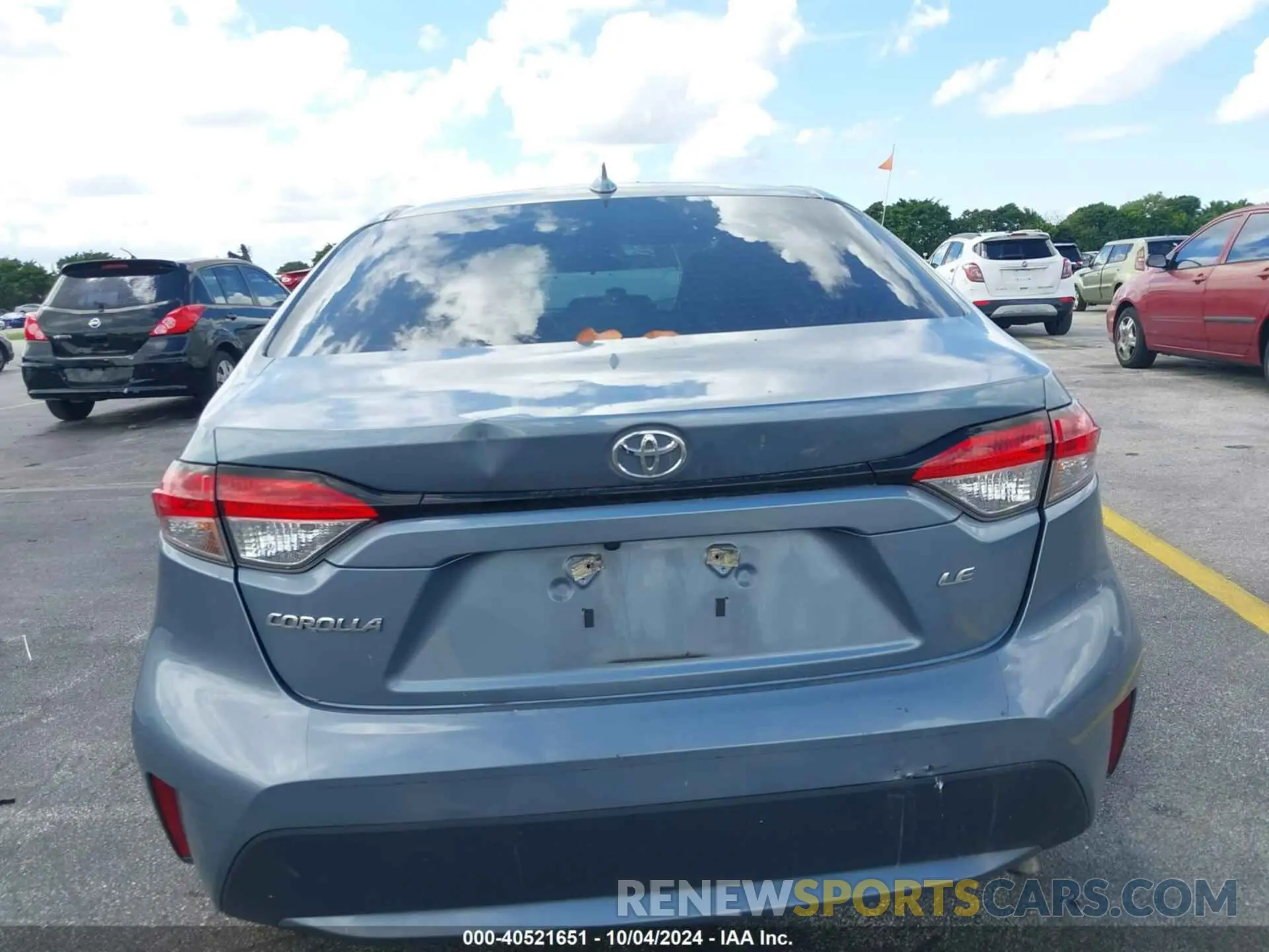 17 fotografías del automóvil dañado 5YFEPRAE5LP071933 TOYOTA COROLLA 2020