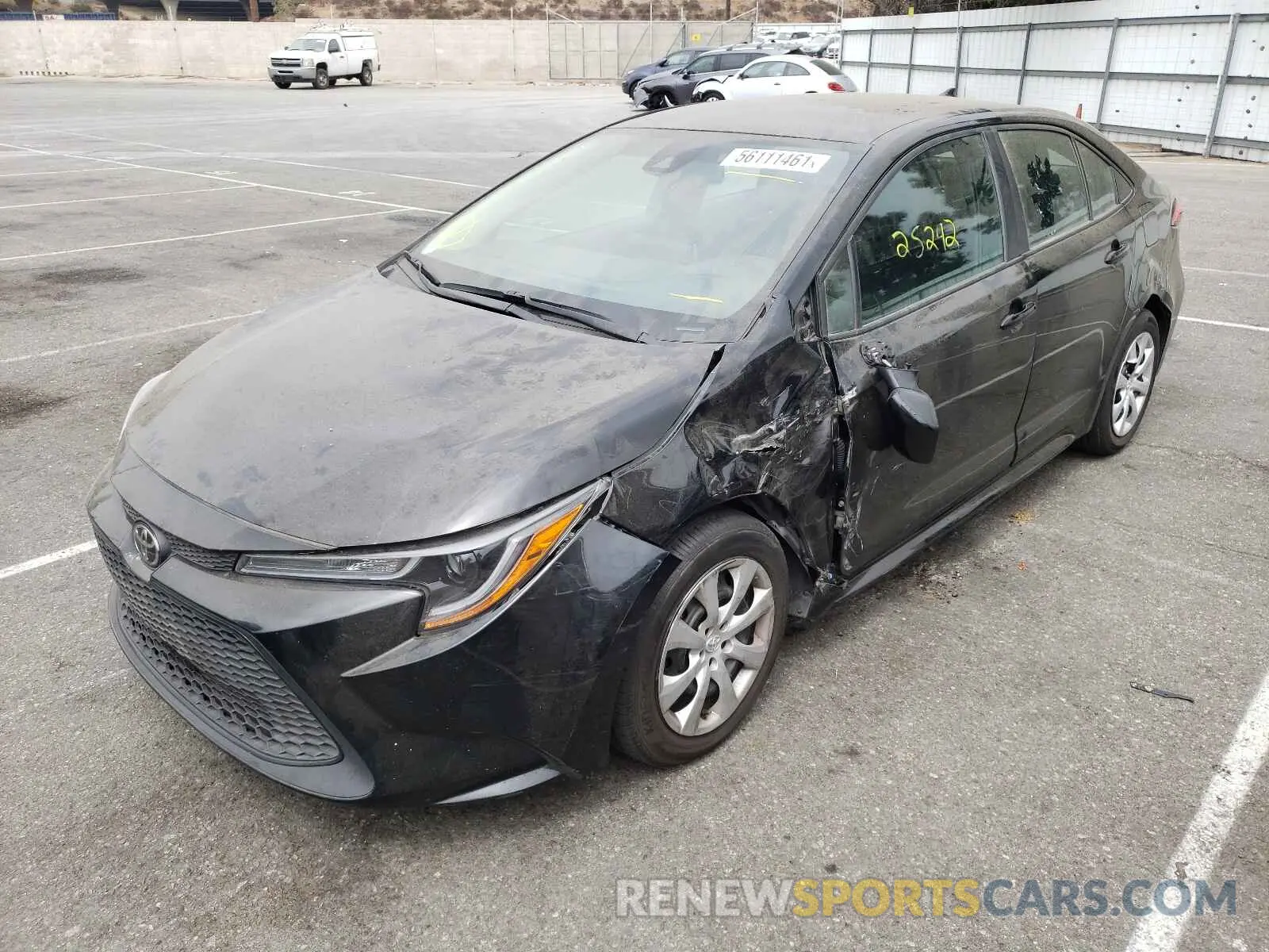 2 fotografías del automóvil dañado 5YFEPRAE5LP096427 TOYOTA COROLLA 2020