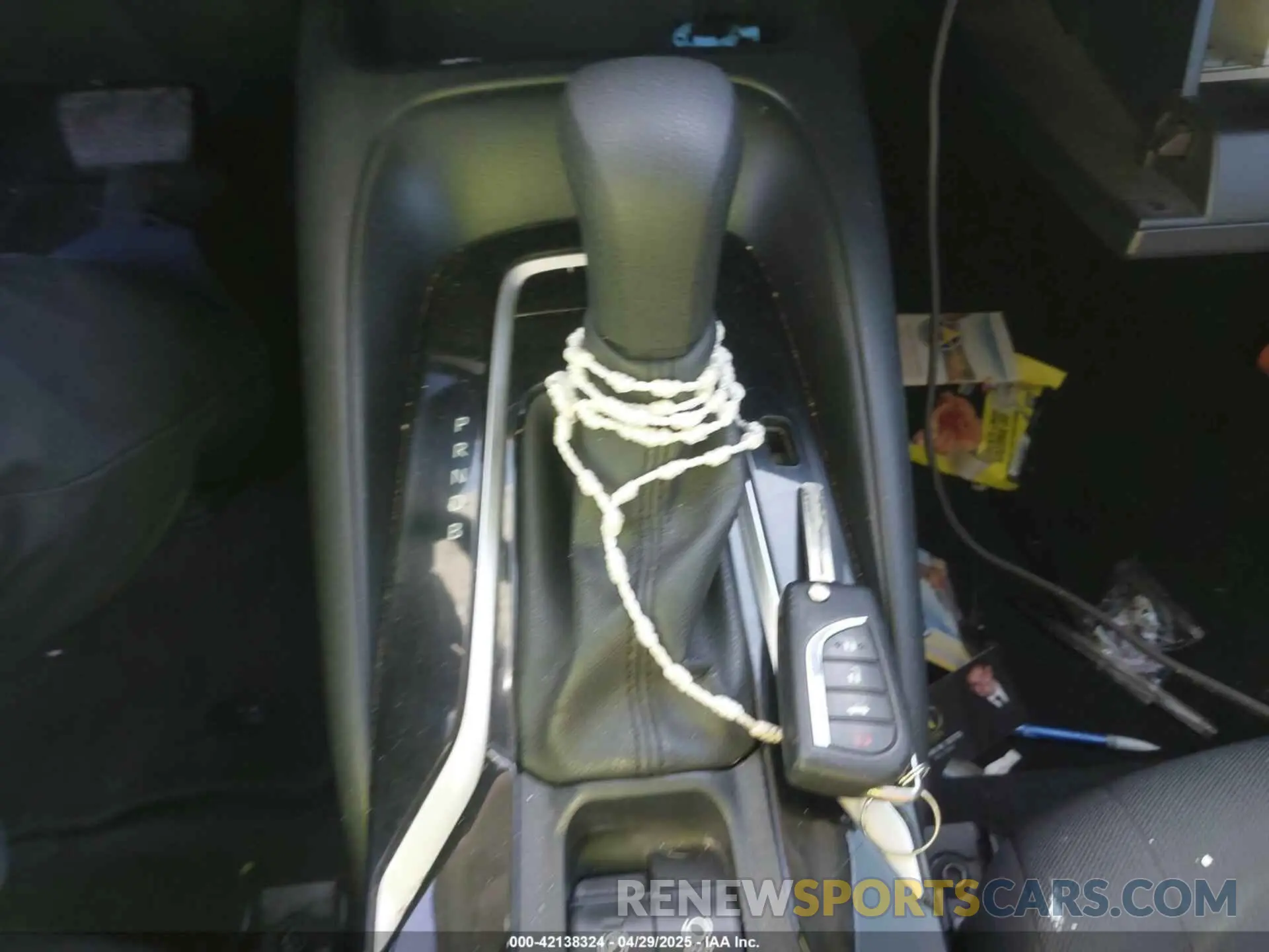 11 fotografías del automóvil dañado 5YFEPRAE5LP104462 TOYOTA COROLLA 2020