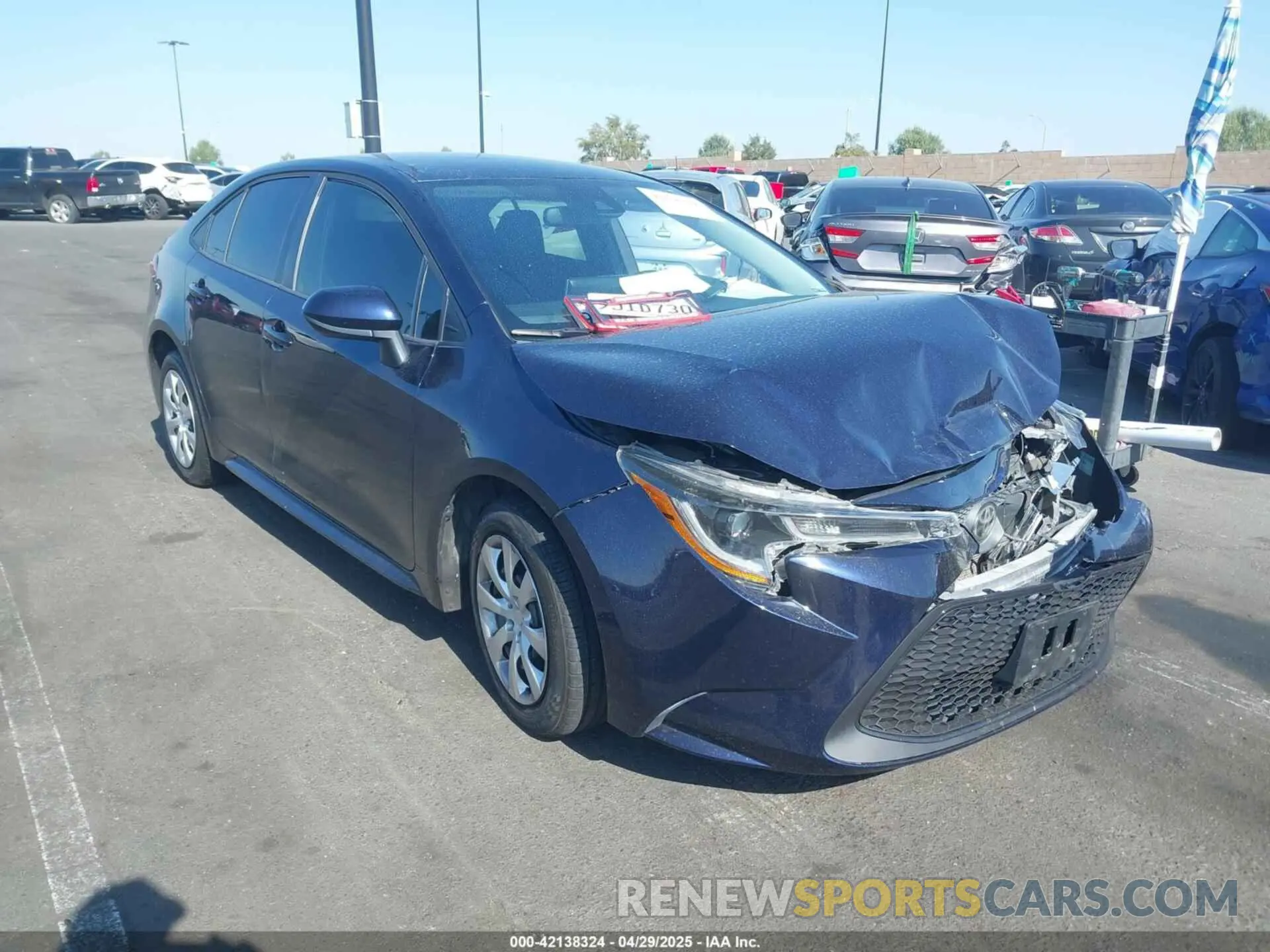13 fotografías del automóvil dañado 5YFEPRAE5LP104462 TOYOTA COROLLA 2020