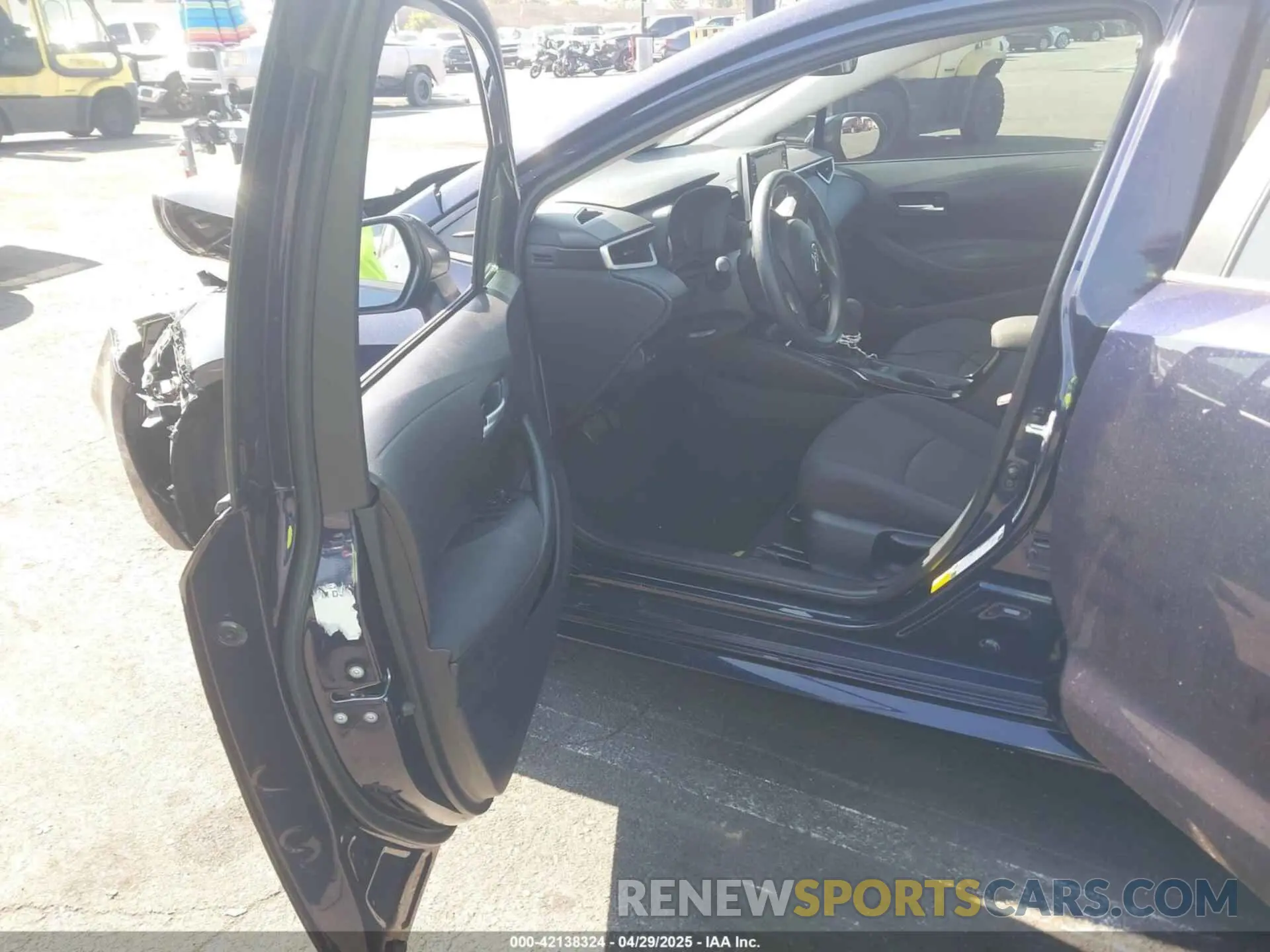 5 fotografías del automóvil dañado 5YFEPRAE5LP104462 TOYOTA COROLLA 2020