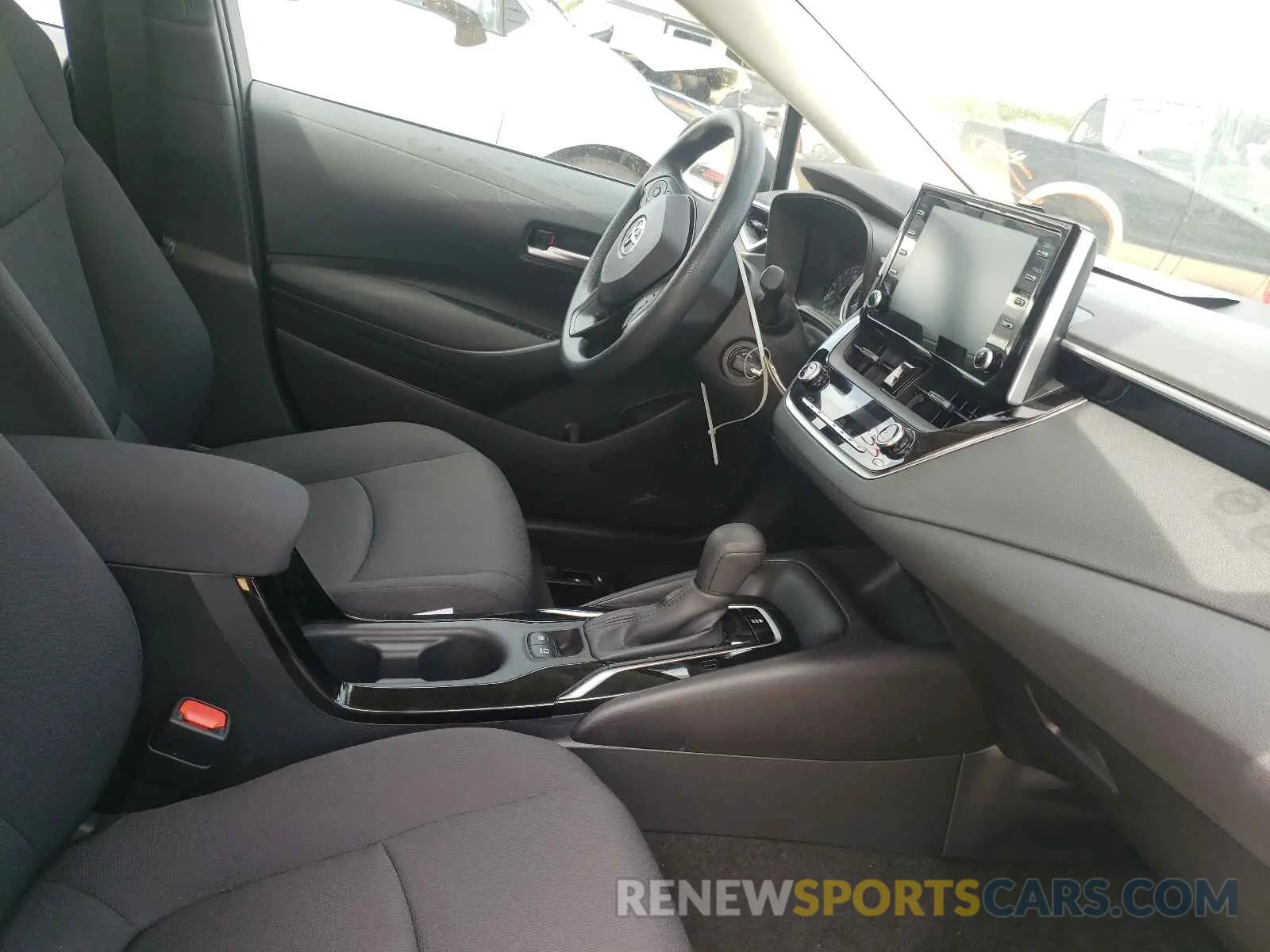 5 fotografías del automóvil dañado 5YFEPRAE5LP117731 TOYOTA COROLLA 2020