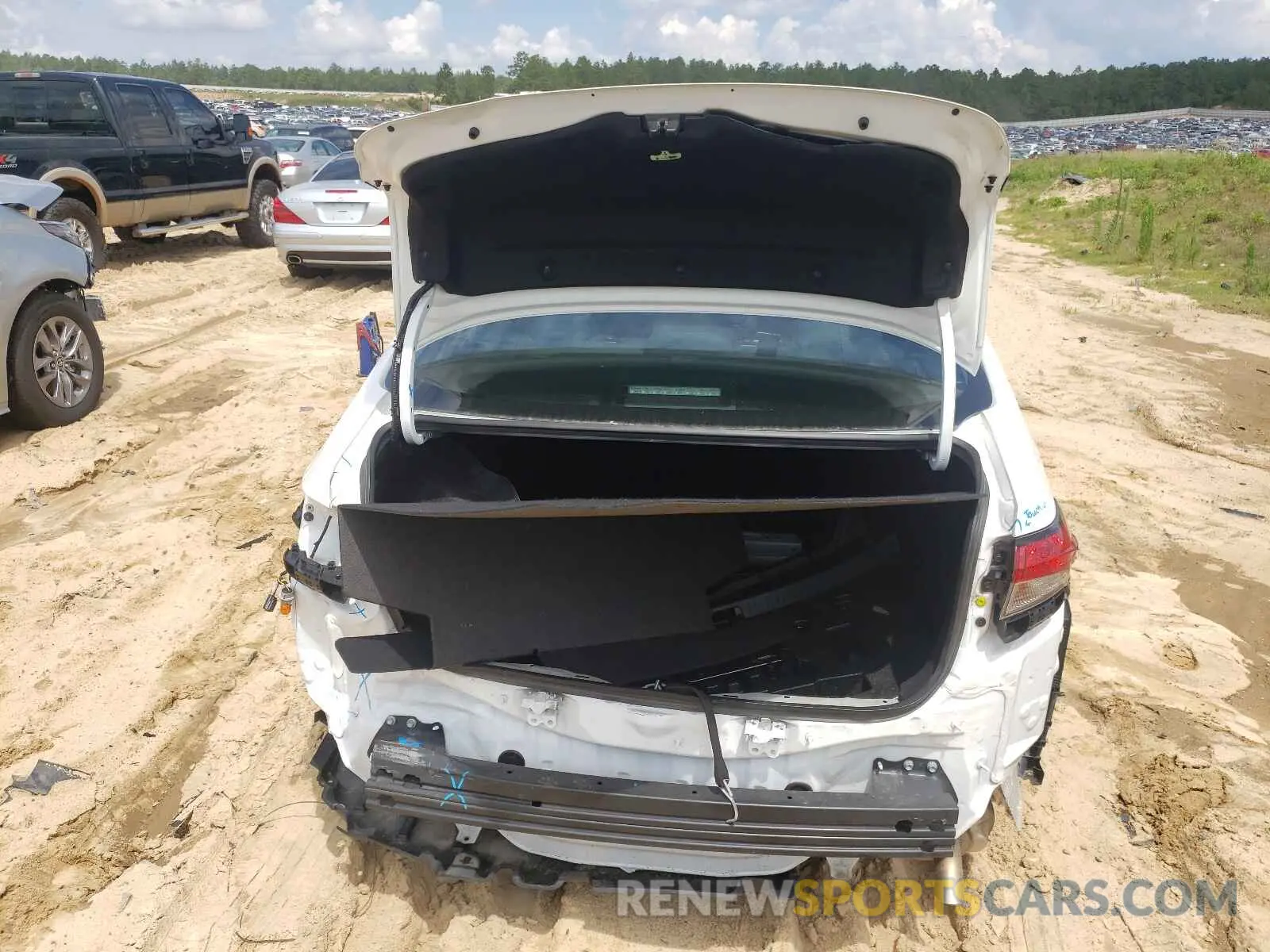 9 fotografías del automóvil dañado 5YFEPRAE5LP117731 TOYOTA COROLLA 2020