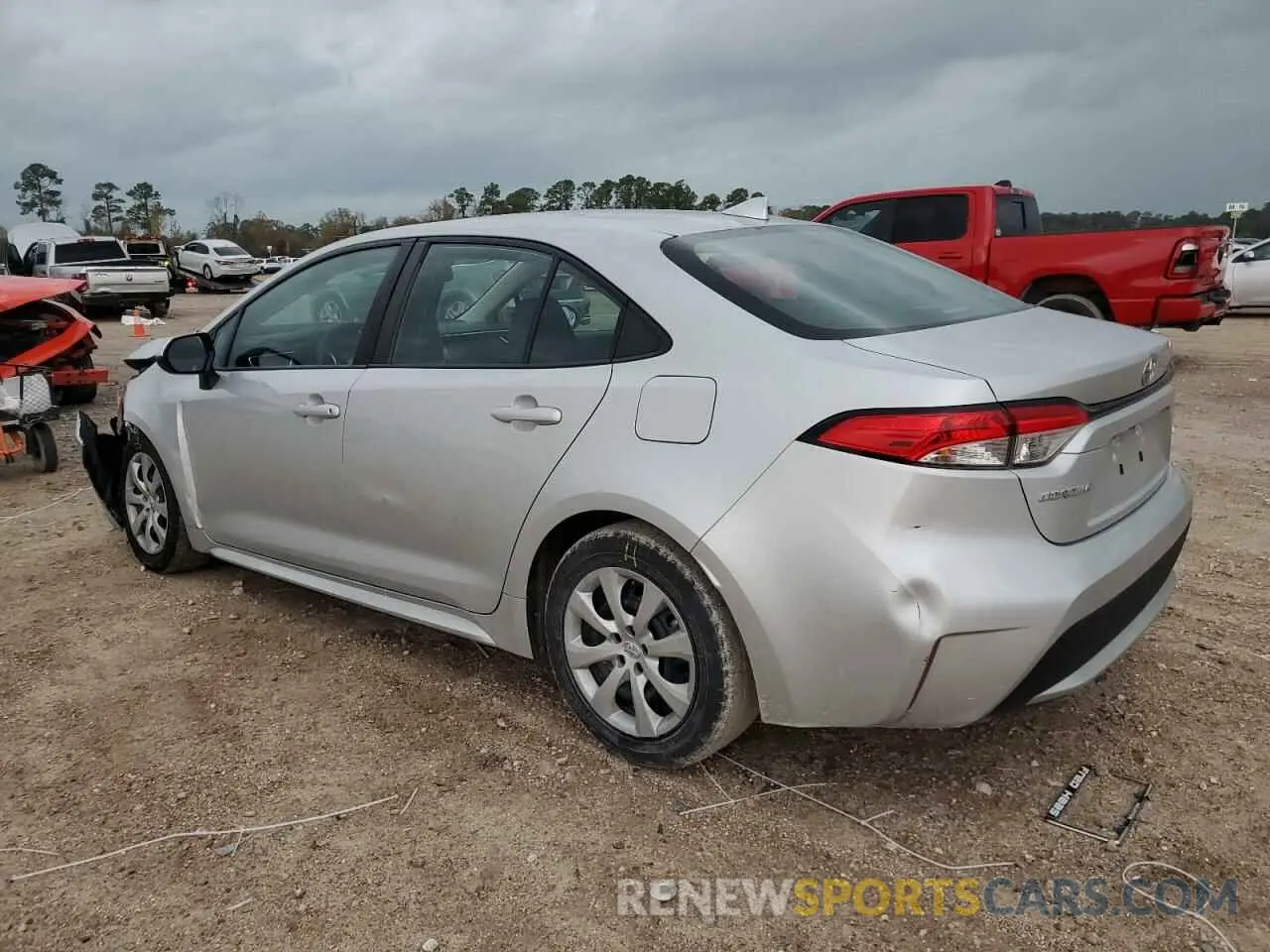 2 fotografías del automóvil dañado 5YFEPRAE5LP124999 TOYOTA COROLLA 2020