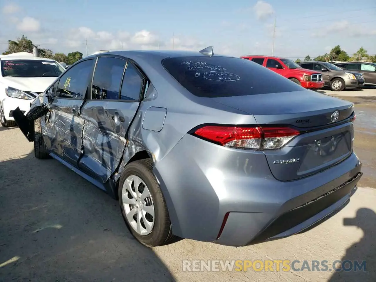 3 fotografías del automóvil dañado 5YFEPRAE5LP125215 TOYOTA COROLLA 2020
