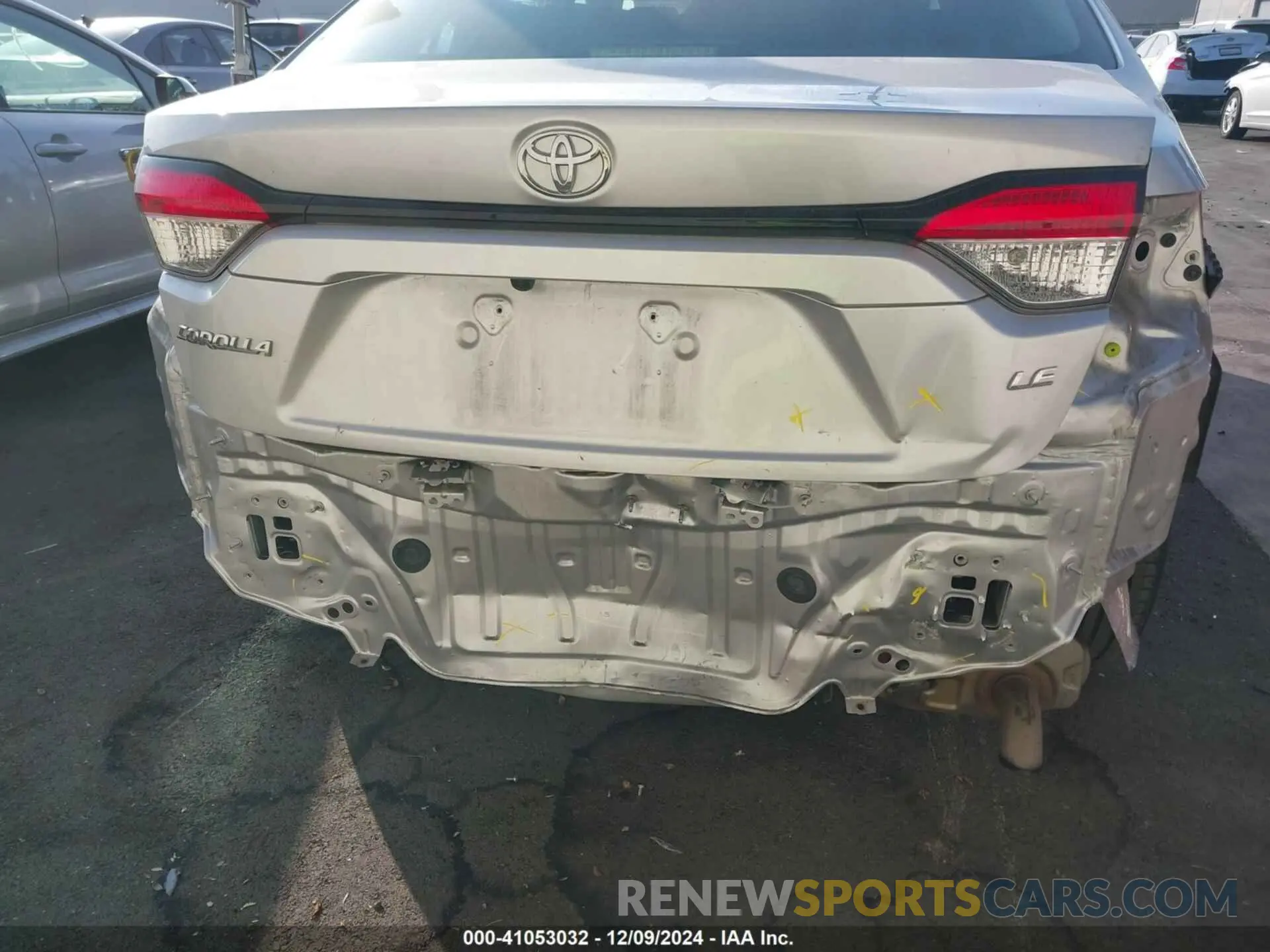 6 fotografías del automóvil dañado 5YFEPRAE5LP130561 TOYOTA COROLLA 2020