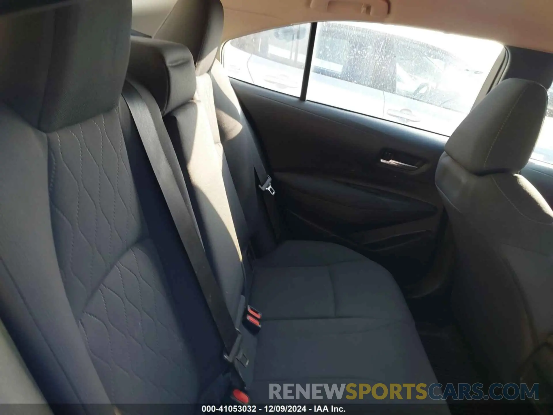 8 fotografías del automóvil dañado 5YFEPRAE5LP130561 TOYOTA COROLLA 2020