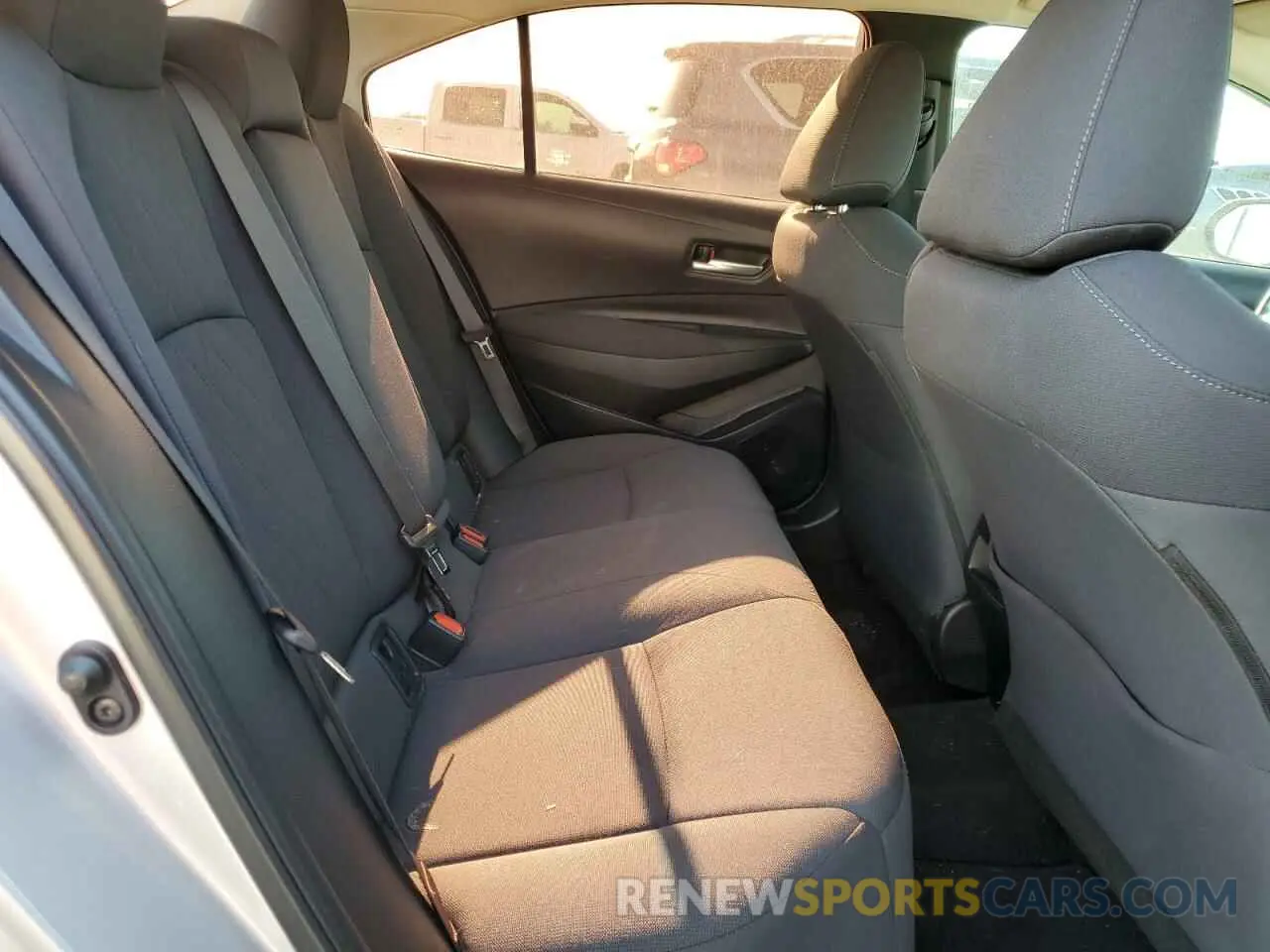 10 fotografías del automóvil dañado 5YFEPRAE6LP030842 TOYOTA COROLLA 2020