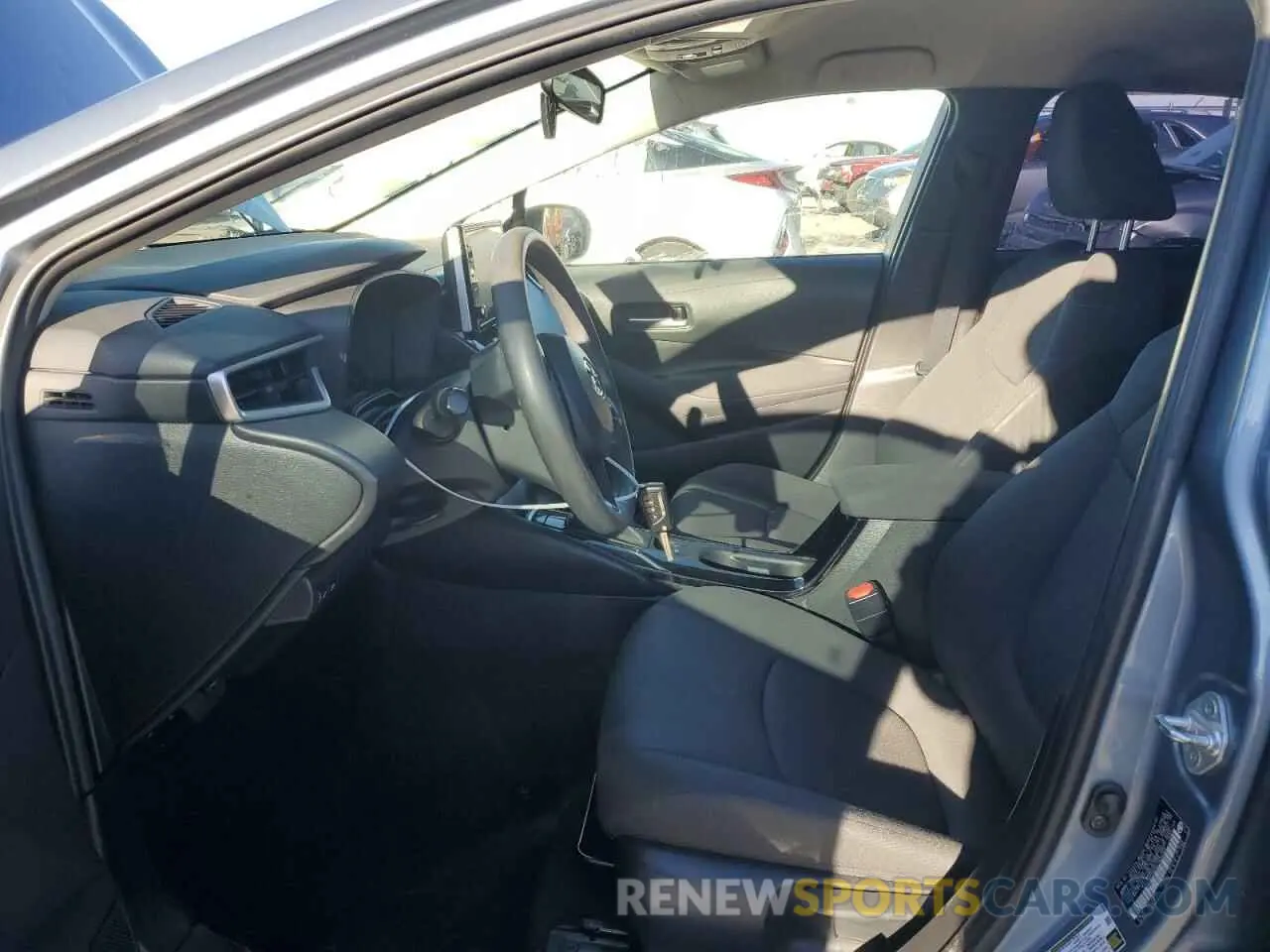7 fotografías del automóvil dañado 5YFEPRAE6LP033000 TOYOTA COROLLA 2020