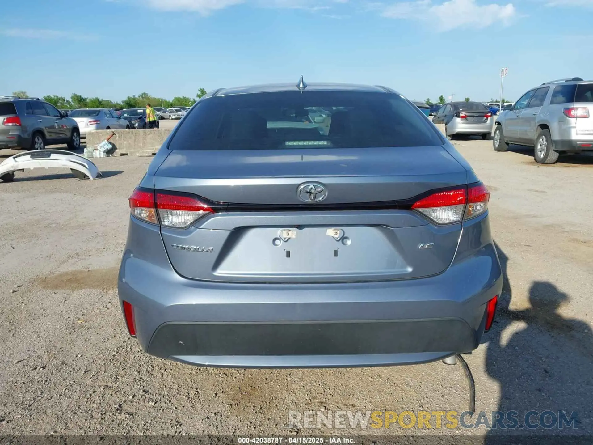 16 fotografías del automóvil dañado 5YFEPRAE6LP051528 TOYOTA COROLLA 2020