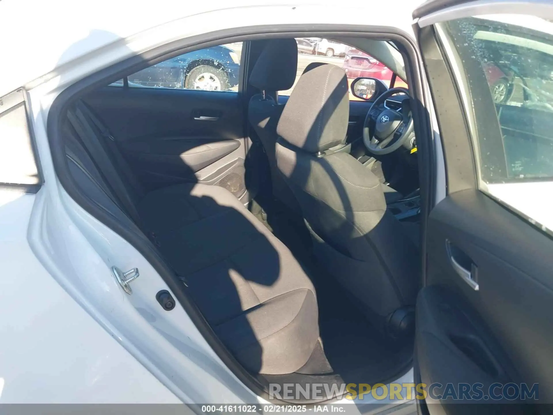 8 fotografías del automóvil dañado 5YFEPRAE6LP052615 TOYOTA COROLLA 2020