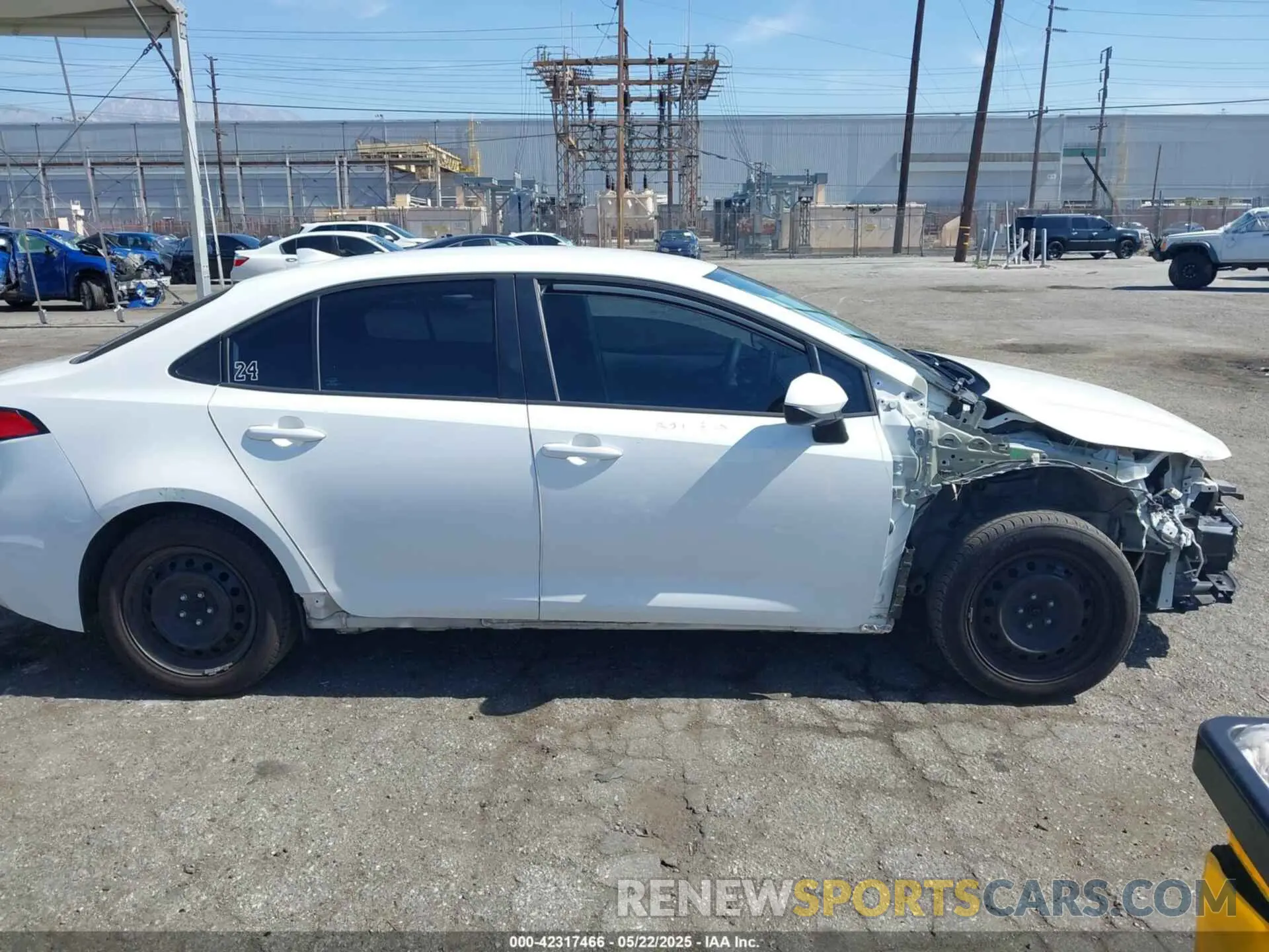 14 fotografías del automóvil dañado 5YFEPRAE6LP080222 TOYOTA COROLLA 2020