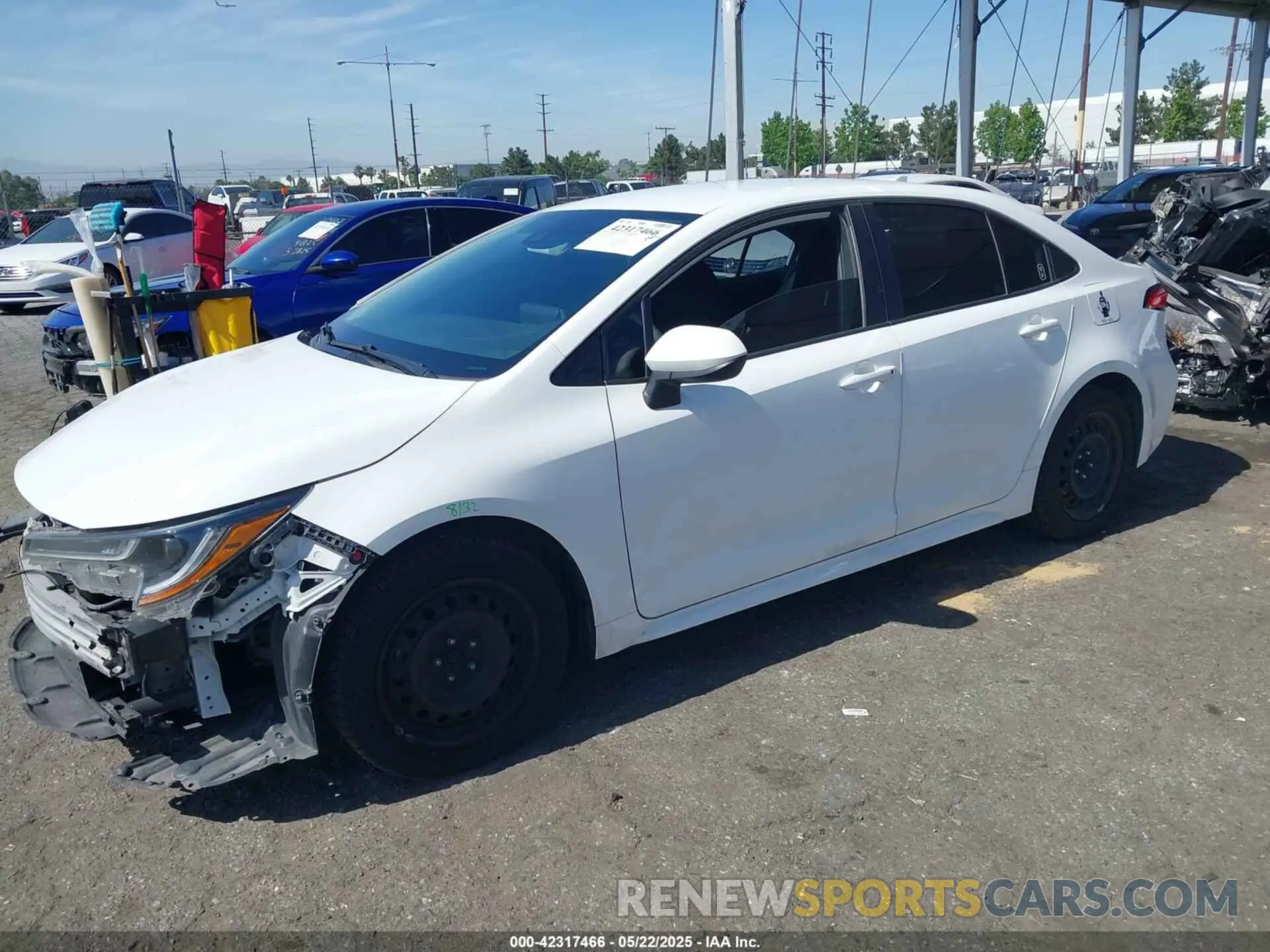2 fotografías del automóvil dañado 5YFEPRAE6LP080222 TOYOTA COROLLA 2020