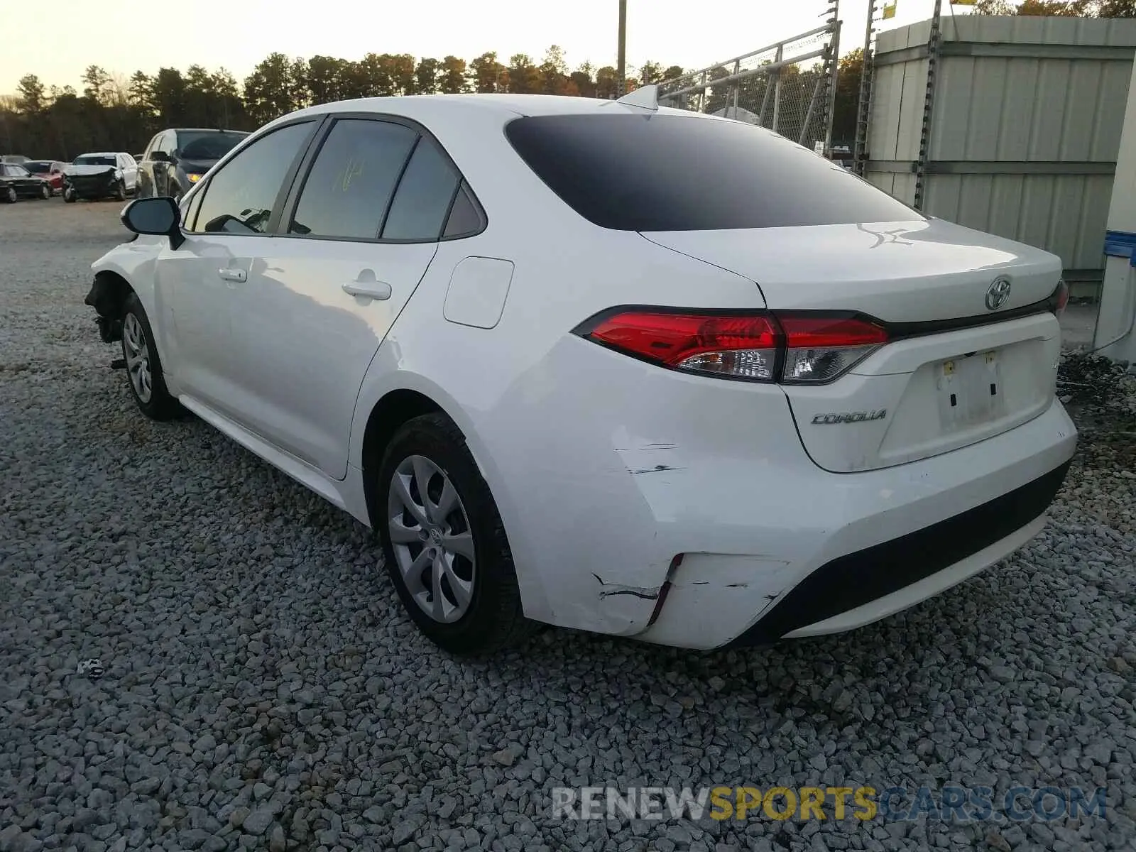 3 fotografías del automóvil dañado 5YFEPRAE6LP094475 TOYOTA COROLLA 2020