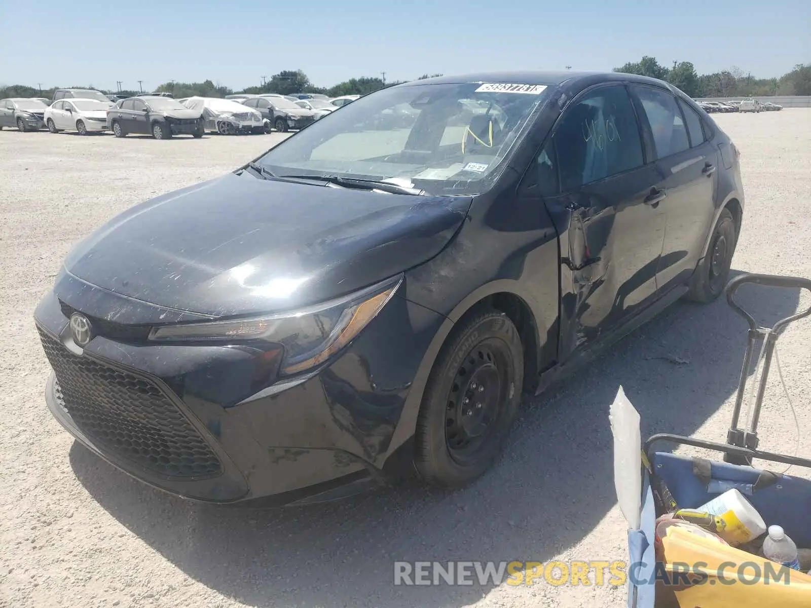 2 fotografías del automóvil dañado 5YFEPRAE6LP098932 TOYOTA COROLLA 2020