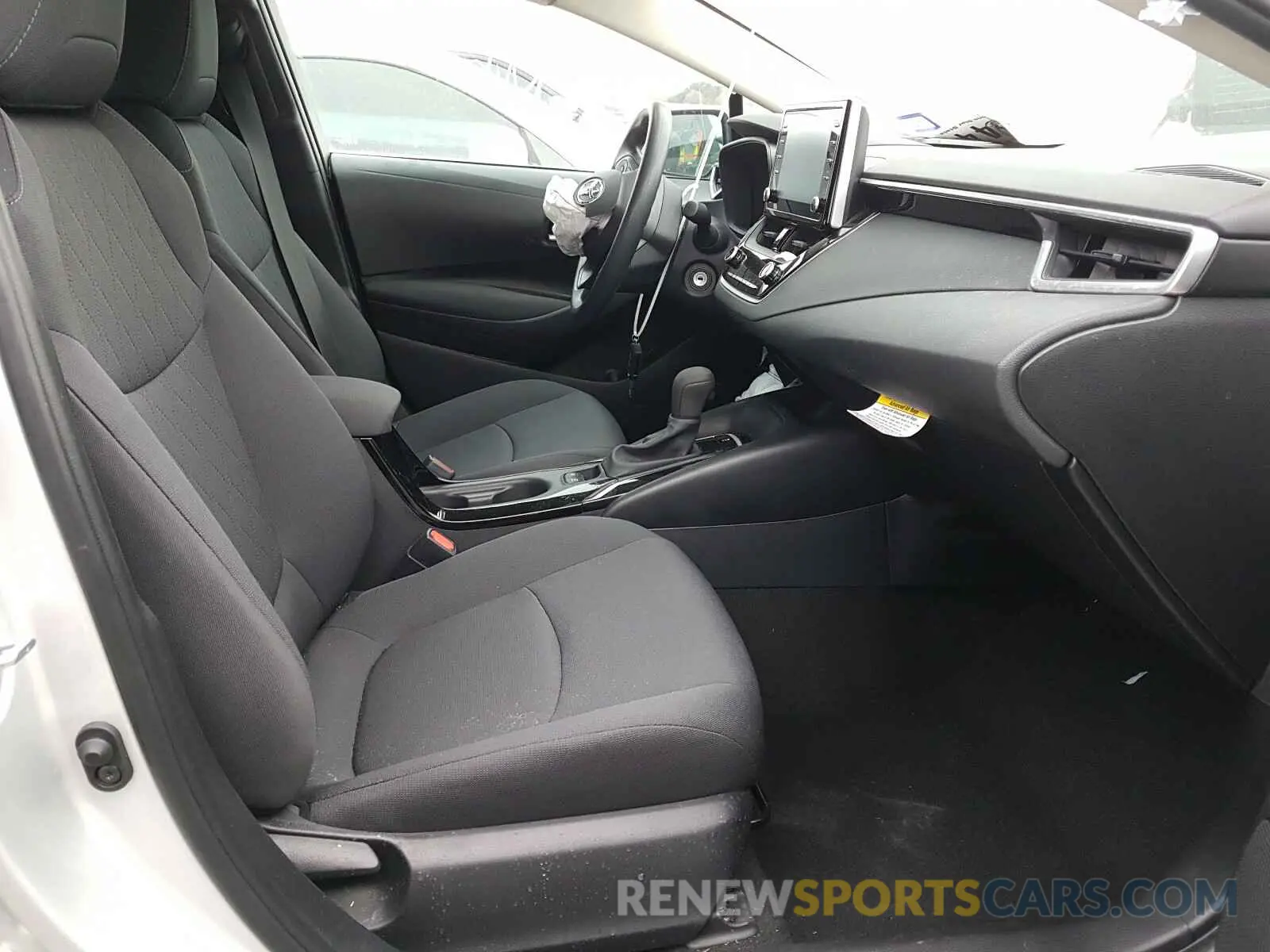 5 fotografías del automóvil dañado 5YFEPRAE6LP109427 TOYOTA COROLLA 2020