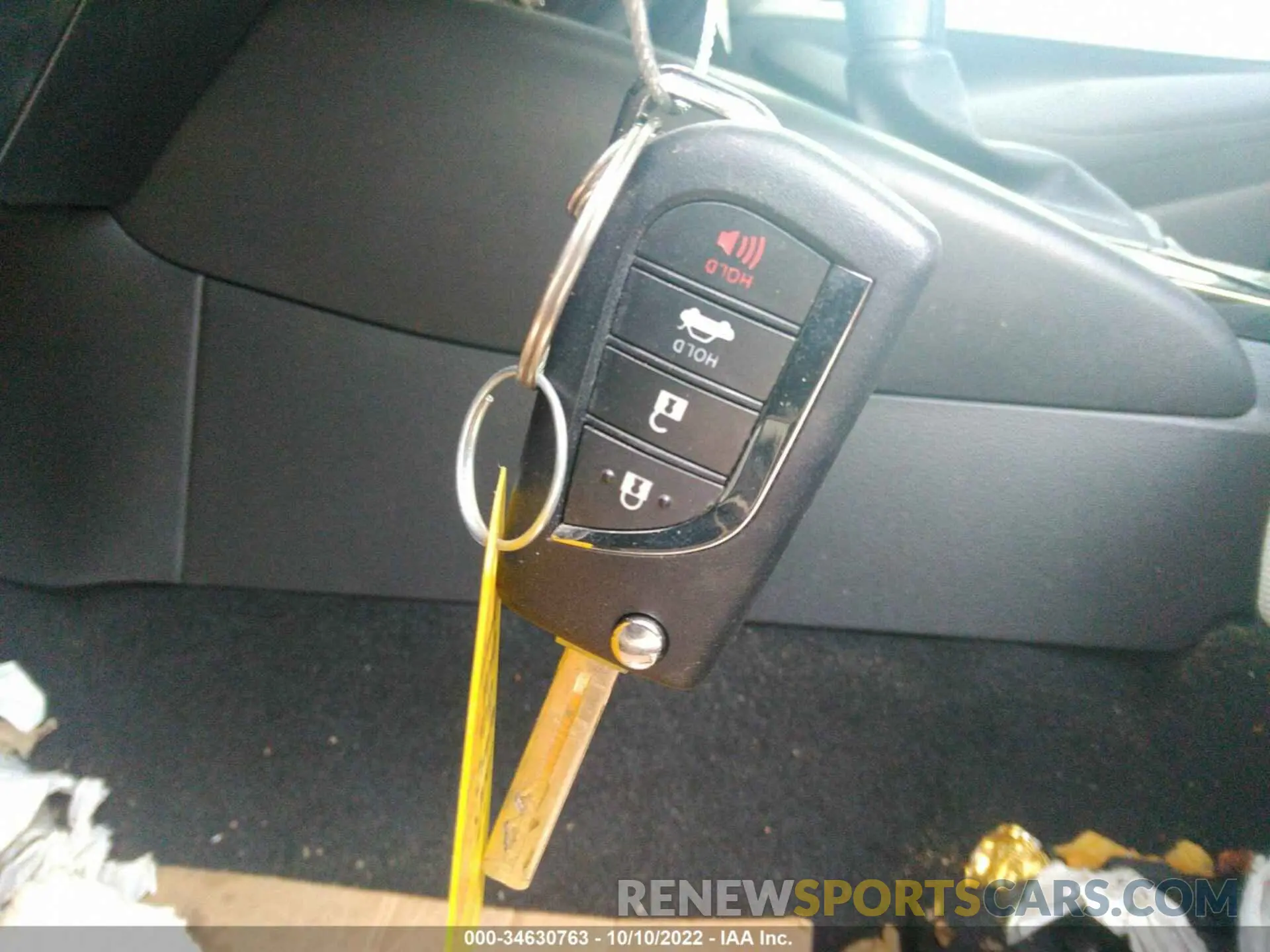 11 fotografías del automóvil dañado 5YFEPRAE6LP127541 TOYOTA COROLLA 2020