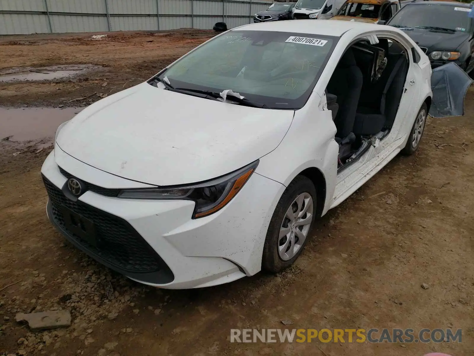 2 fotografías del automóvil dañado 5YFEPRAE7LP005061 TOYOTA COROLLA 2020