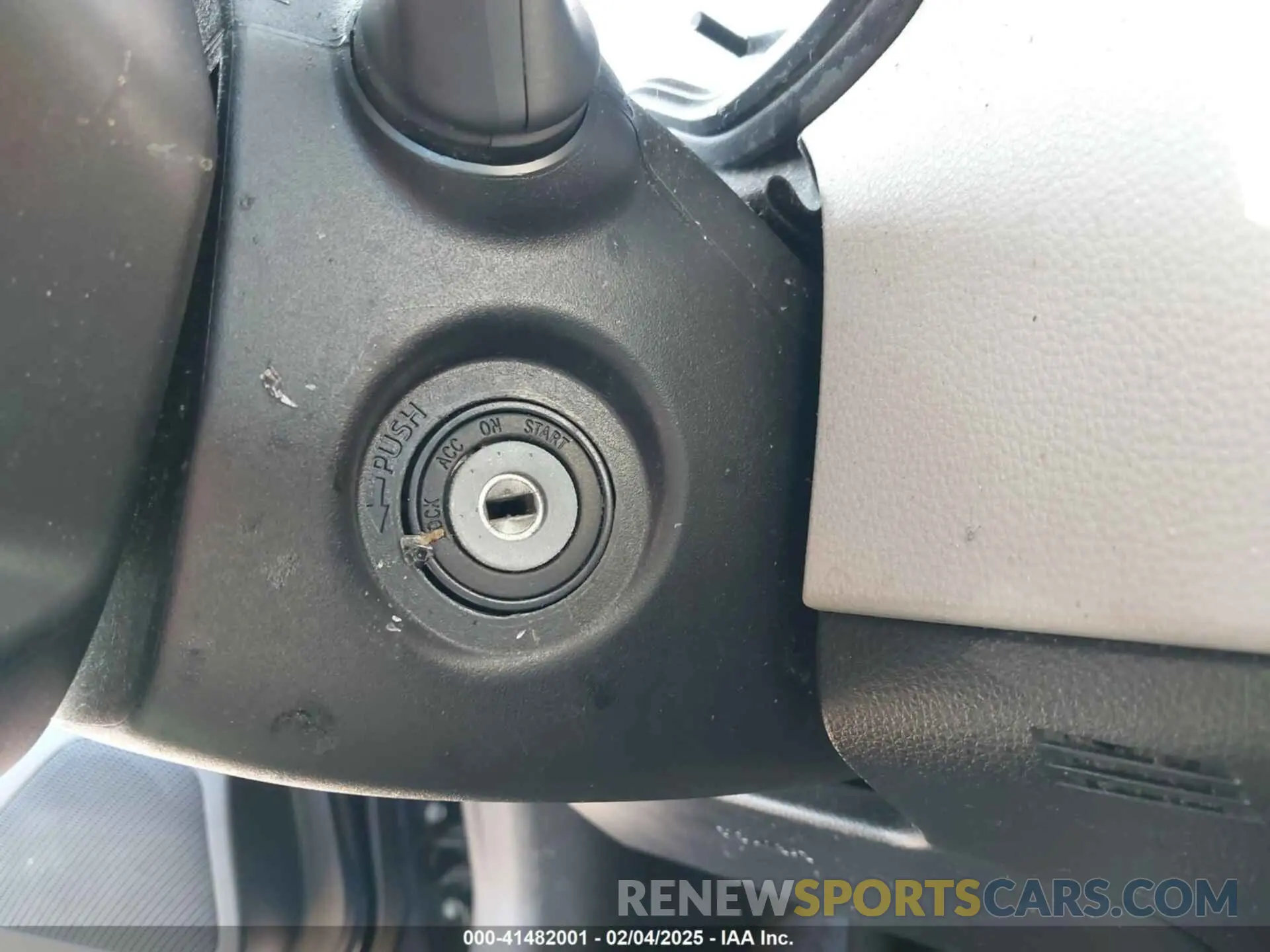 11 fotografías del automóvil dañado 5YFEPRAE7LP007229 TOYOTA COROLLA 2020