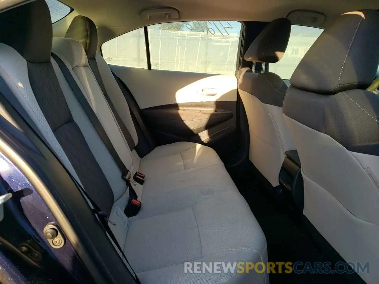 6 fotografías del automóvil dañado 5YFEPRAE7LP011572 TOYOTA COROLLA 2020