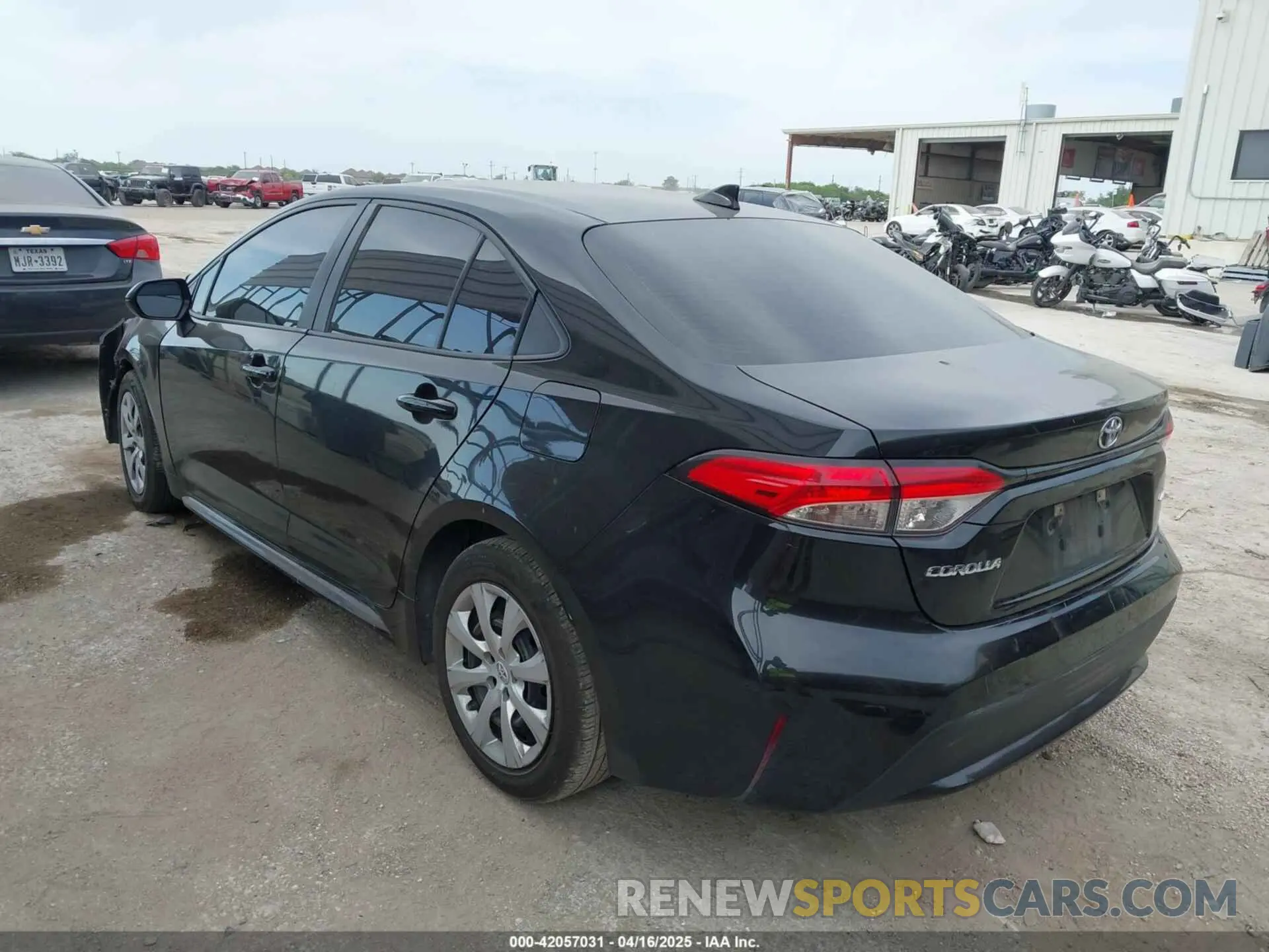 3 fotografías del automóvil dañado 5YFEPRAE7LP029862 TOYOTA COROLLA 2020