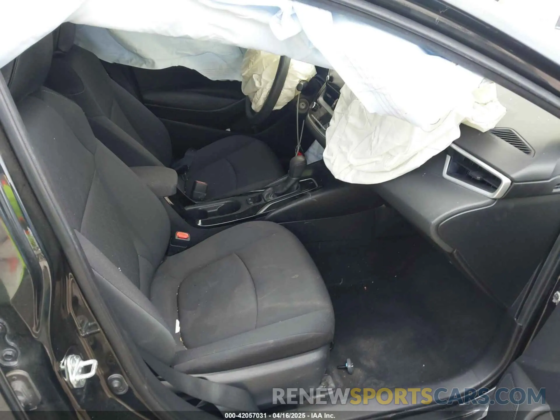 5 fotografías del automóvil dañado 5YFEPRAE7LP029862 TOYOTA COROLLA 2020