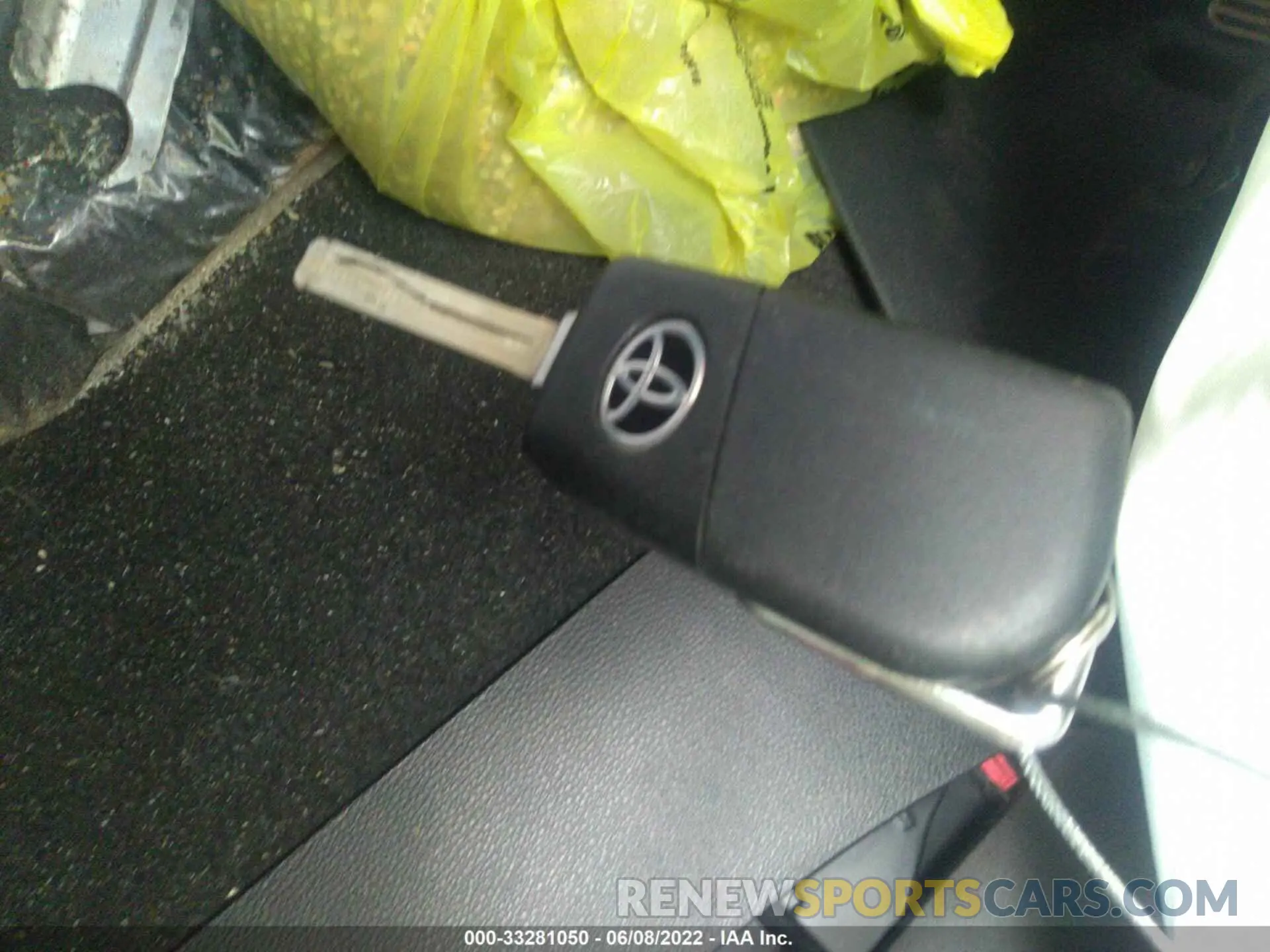 11 fotografías del automóvil dañado 5YFEPRAE7LP046127 TOYOTA COROLLA 2020