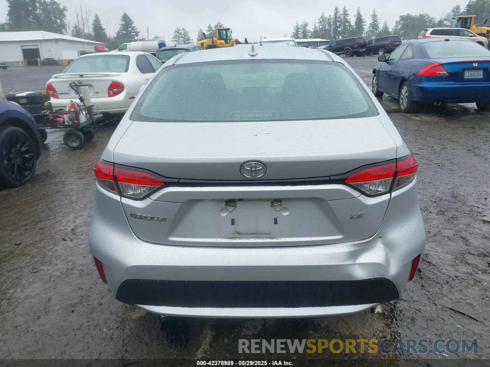 16 fotografías del automóvil dañado 5YFEPRAE7LP047472 TOYOTA COROLLA 2020
