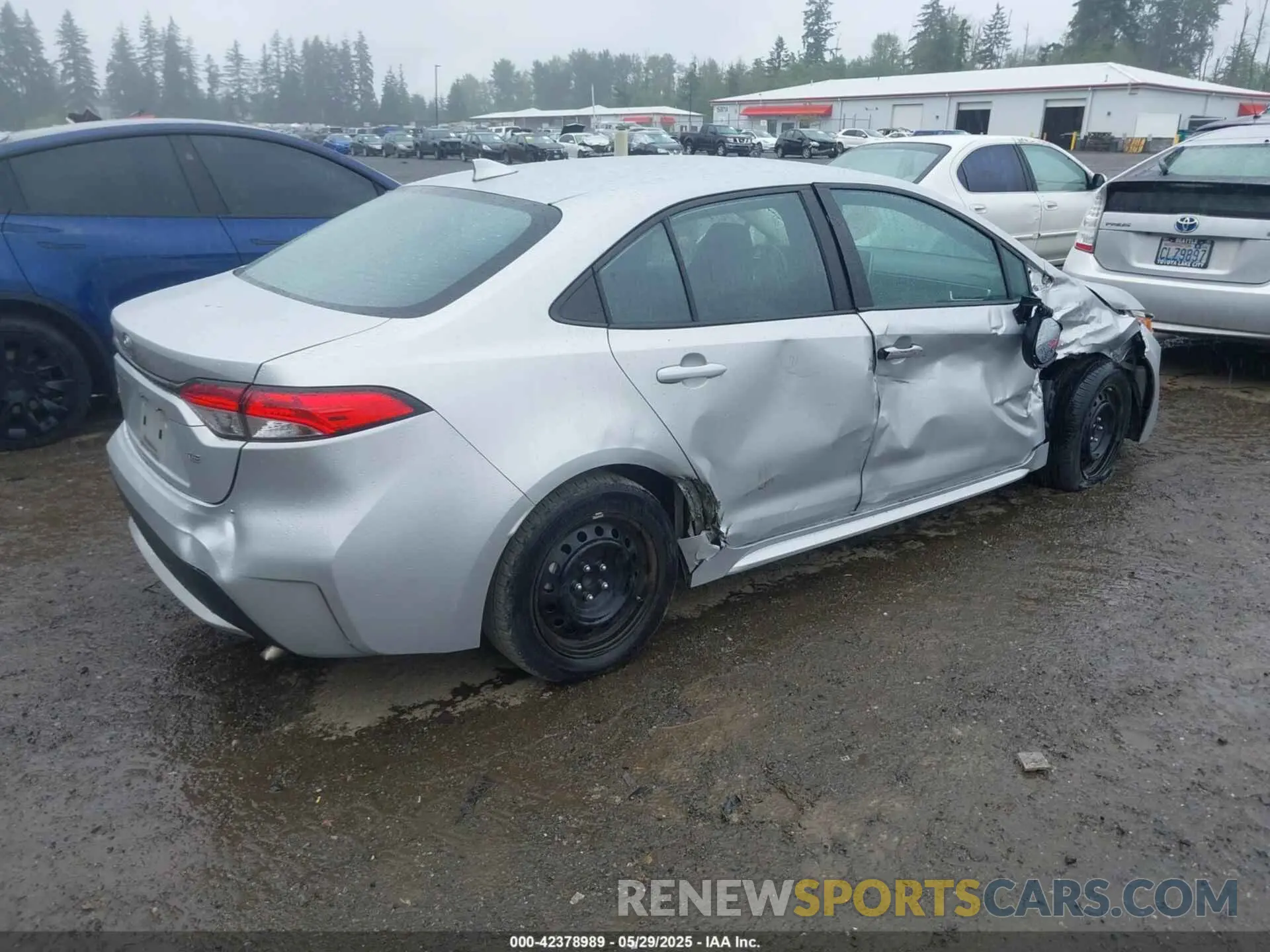 4 fotografías del automóvil dañado 5YFEPRAE7LP047472 TOYOTA COROLLA 2020