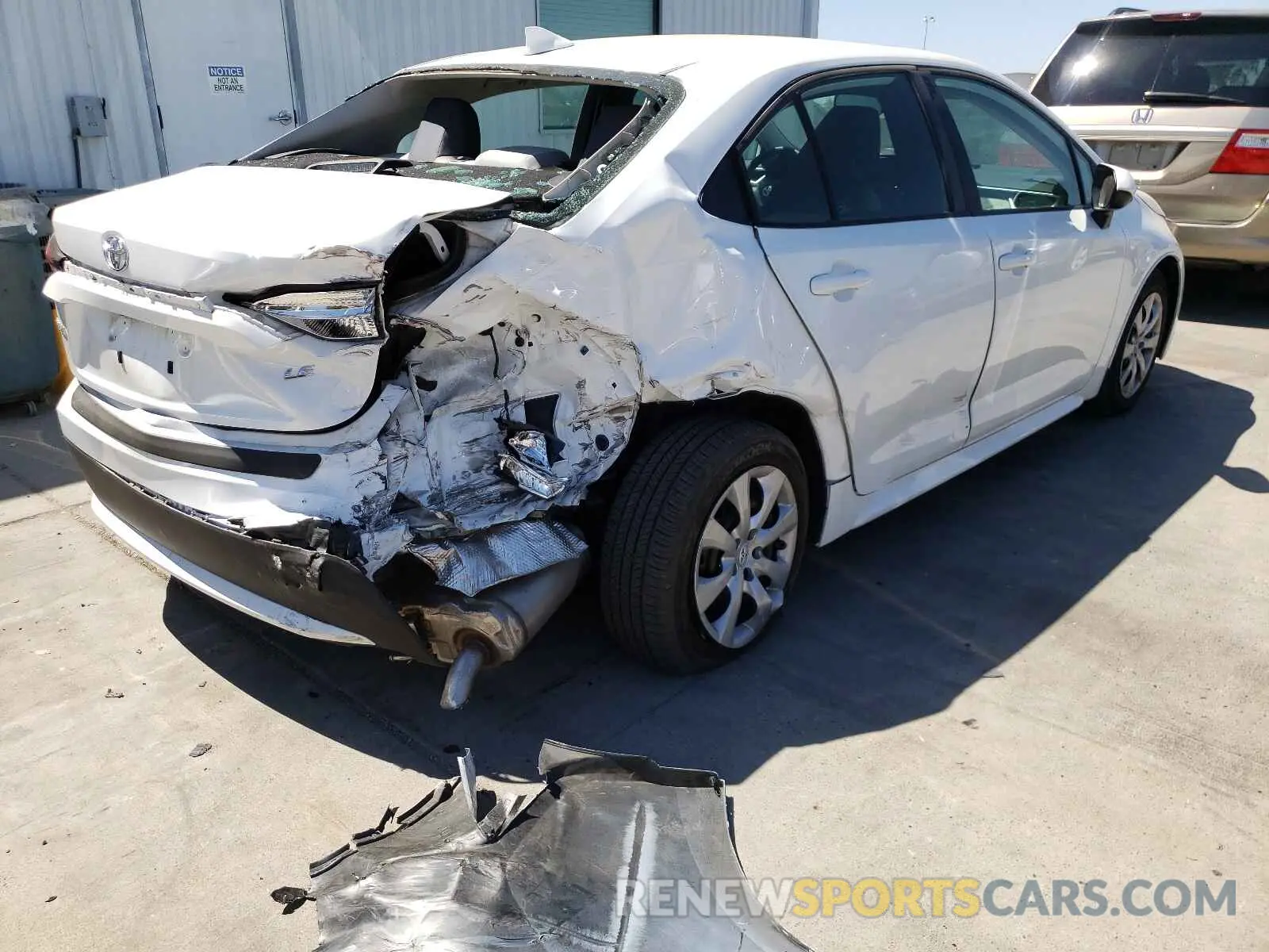 4 fotografías del automóvil dañado 5YFEPRAE7LP067513 TOYOTA COROLLA 2020