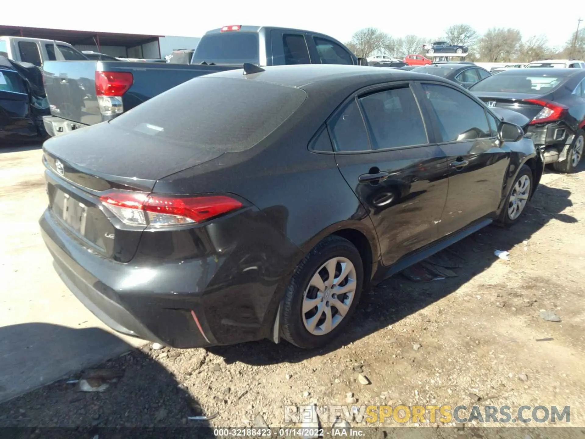 4 fotografías del automóvil dañado 5YFEPRAE7LP069472 TOYOTA COROLLA 2020