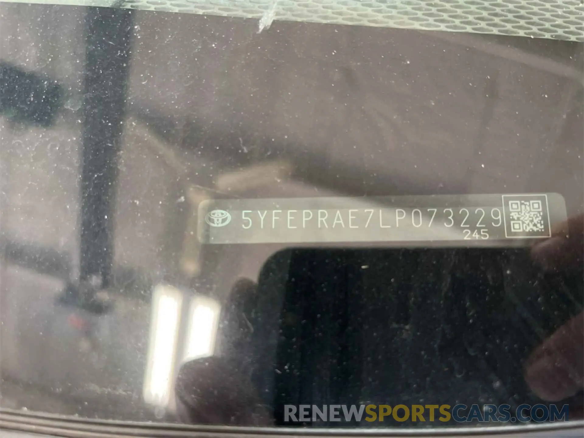 25 fotografías del automóvil dañado 5YFEPRAE7LP073229 TOYOTA COROLLA 2020