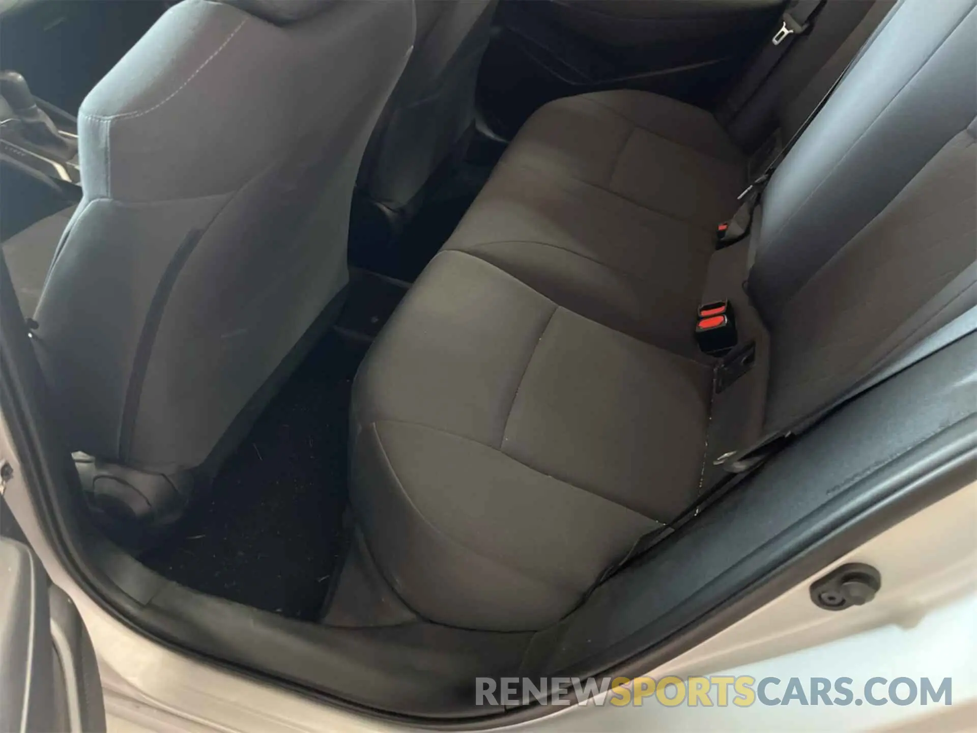 27 fotografías del automóvil dañado 5YFEPRAE7LP073229 TOYOTA COROLLA 2020