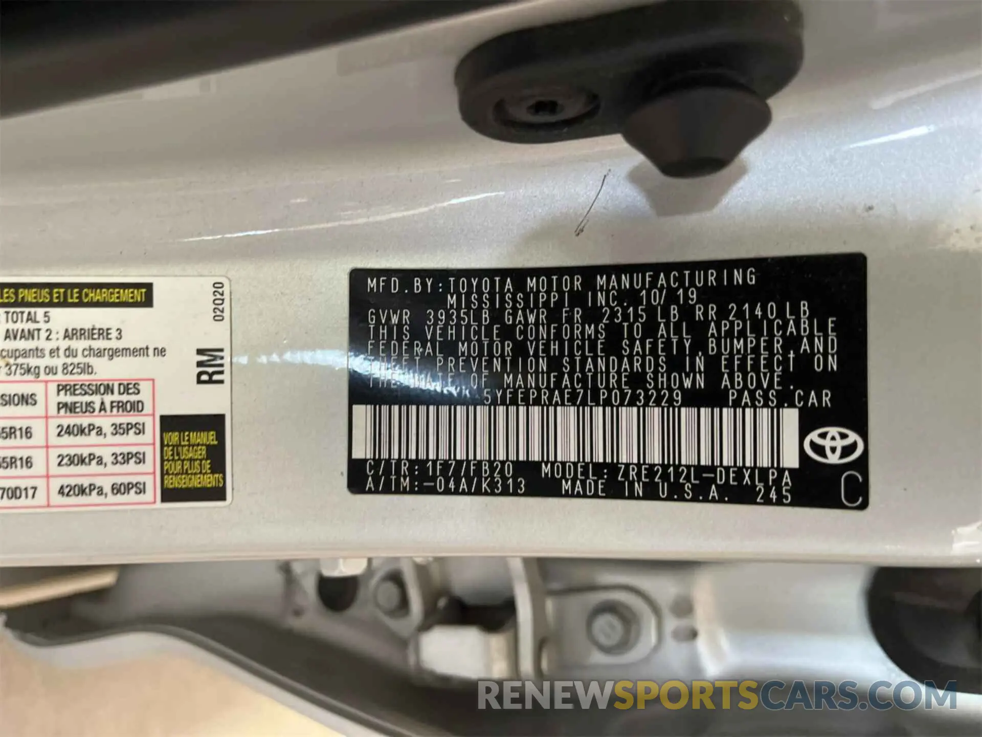 38 fotografías del automóvil dañado 5YFEPRAE7LP073229 TOYOTA COROLLA 2020