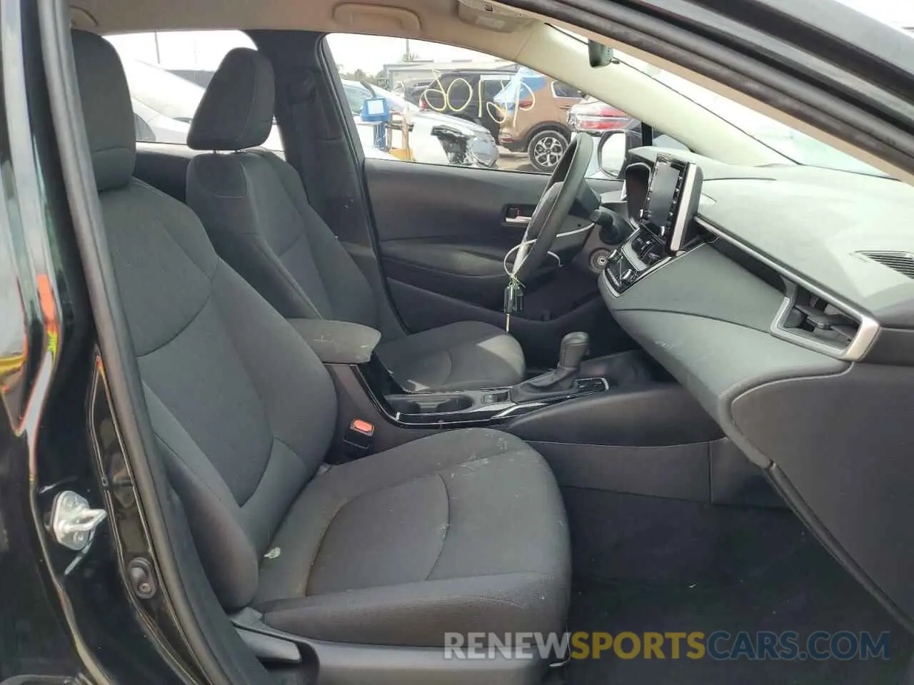 5 fotografías del automóvil dañado 5YFEPRAE7LP073652 TOYOTA COROLLA 2020