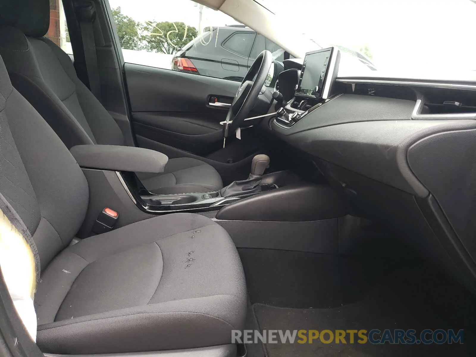 5 fotografías del automóvil dañado 5YFEPRAE7LP081038 TOYOTA COROLLA 2020