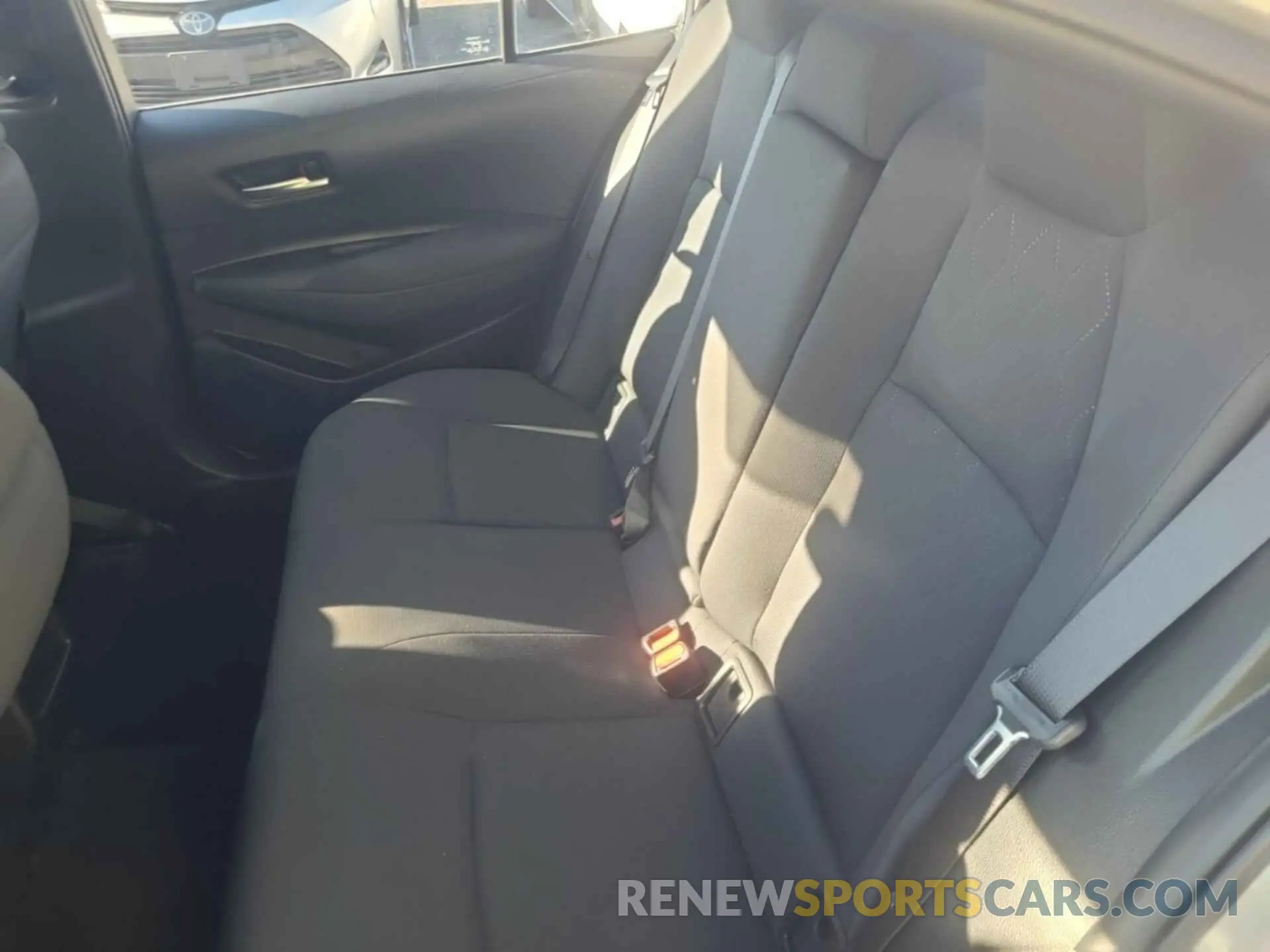 28 fotografías del automóvil dañado 5YFEPRAE7LP084313 TOYOTA COROLLA 2020