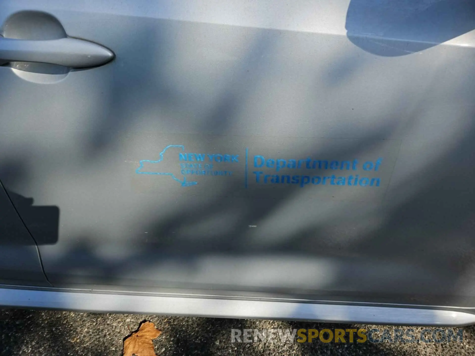 30 fotografías del automóvil dañado 5YFEPRAE7LP084313 TOYOTA COROLLA 2020