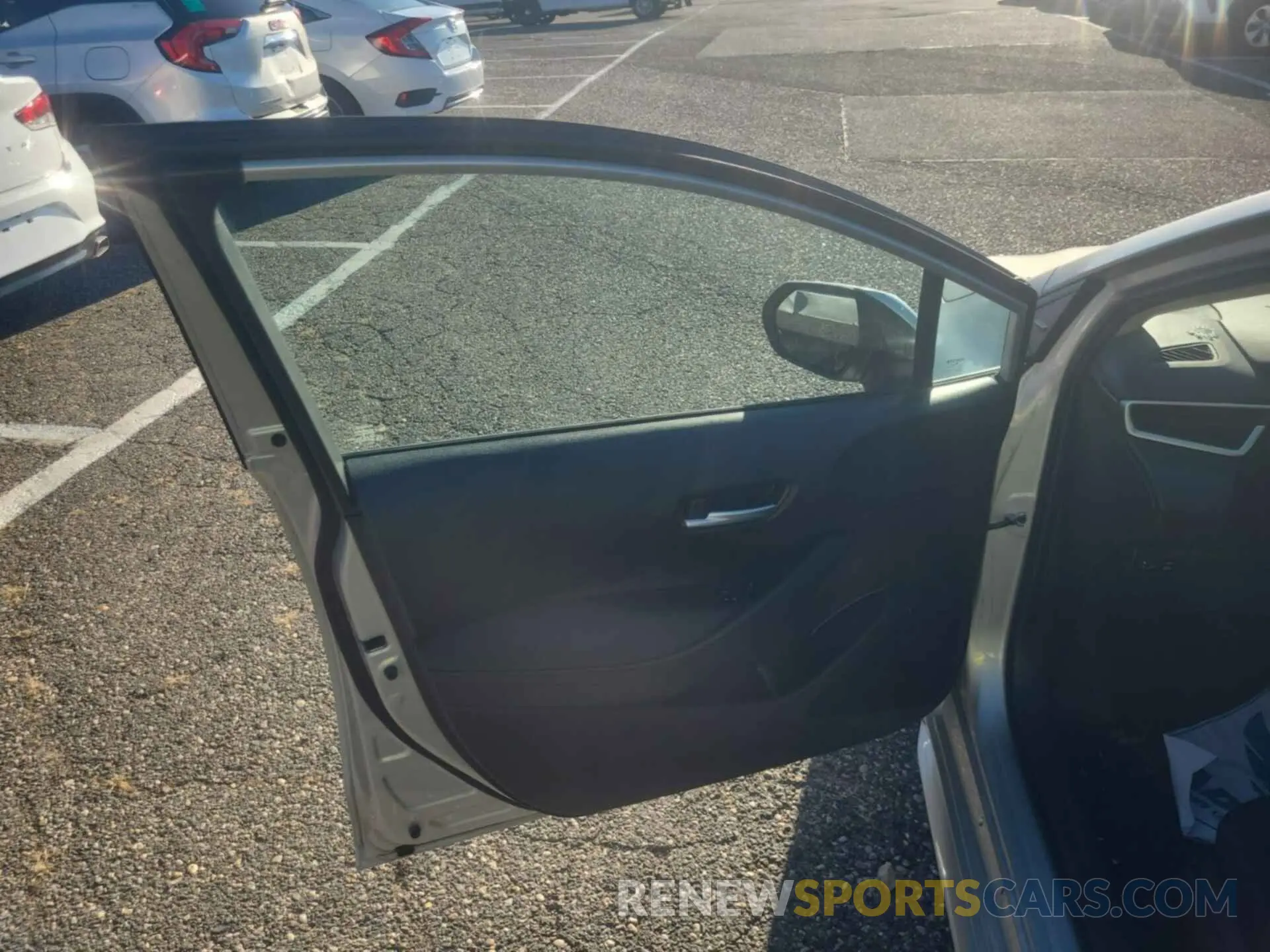 7 fotografías del automóvil dañado 5YFEPRAE7LP084313 TOYOTA COROLLA 2020